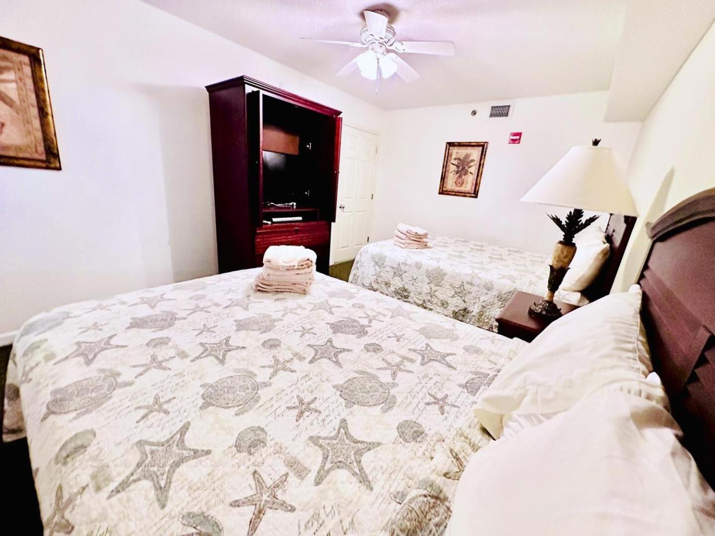 Crescent Shores N 1204 Apartment