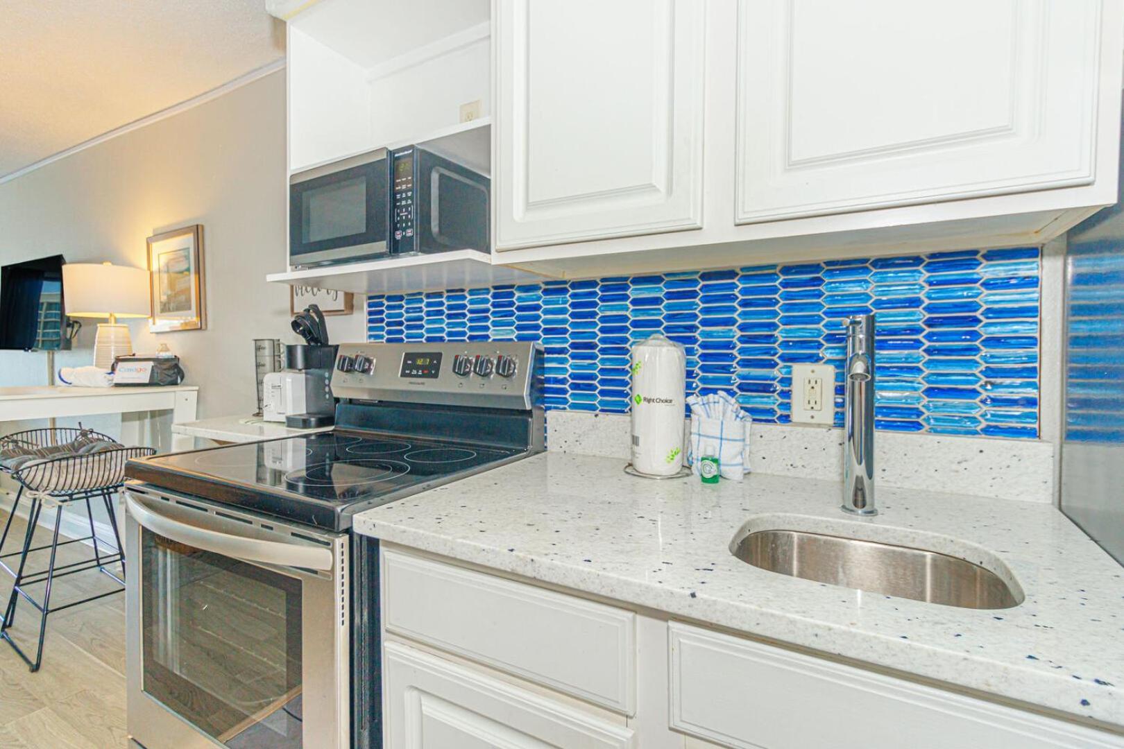 Beautifully Renovated With Views! Sea Mist 51108