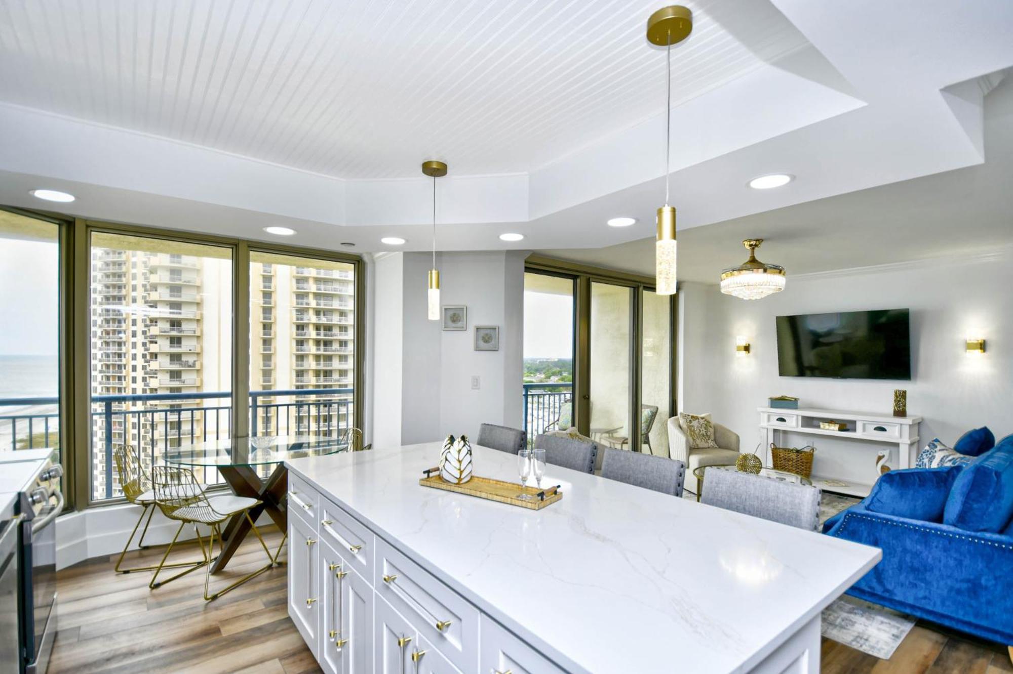 Apartment Remodeled, Open Airy Condo, With Full Access , 1706 Brighton