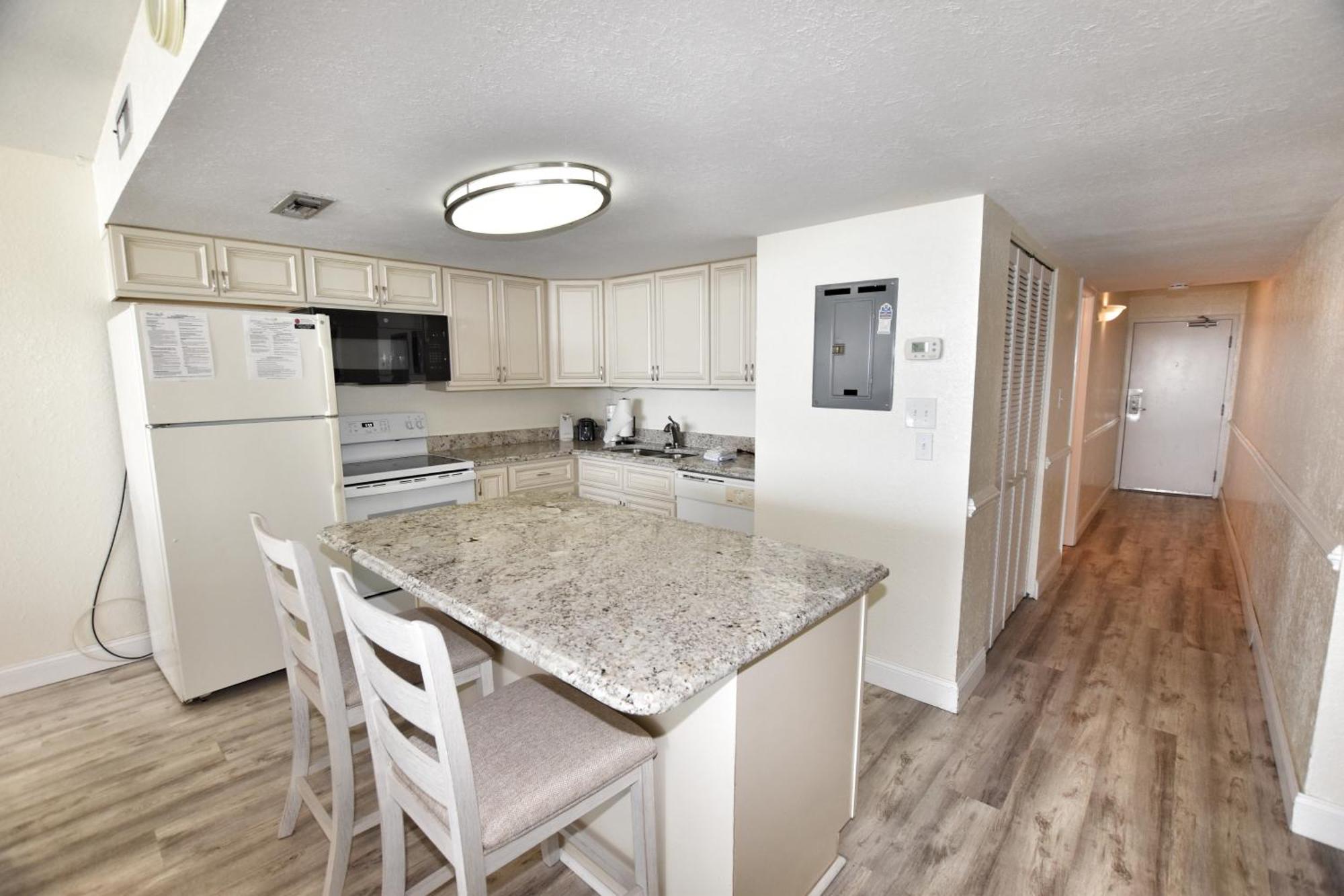 0301 Waters Edge Apartment