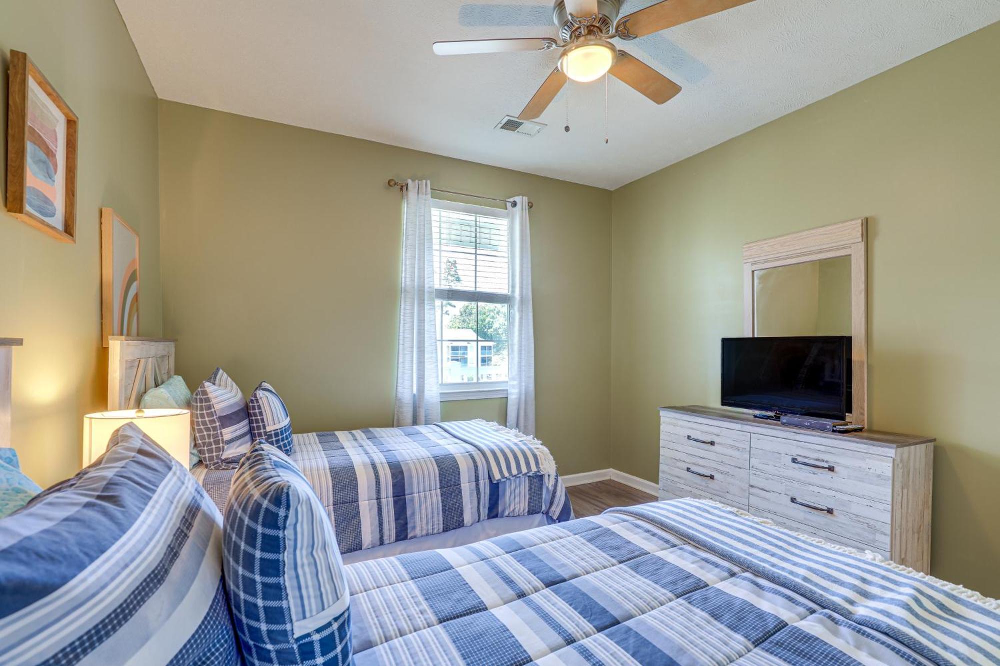 Apartment Bright Myrtle With Amenities!