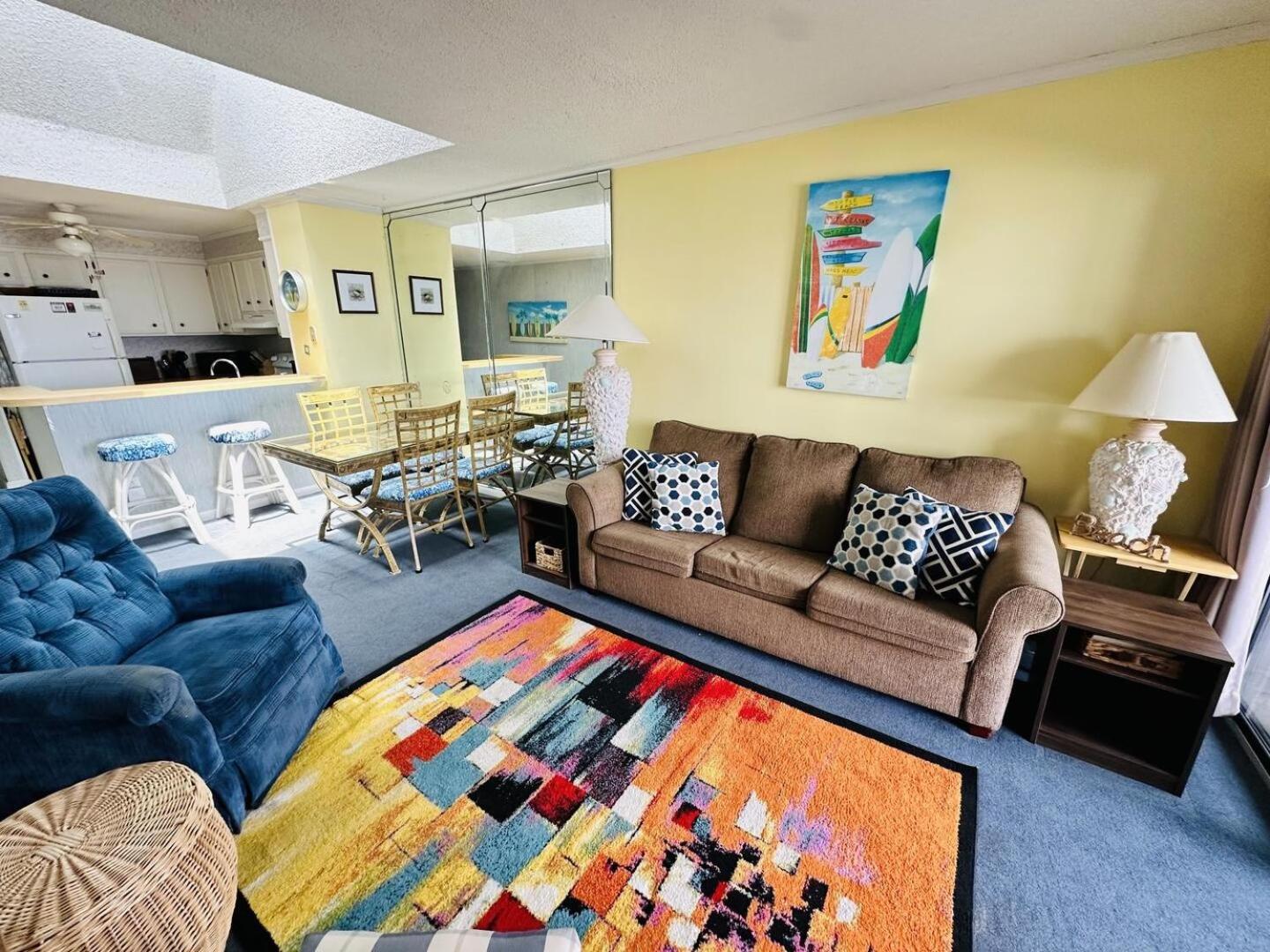 Tilghman And Racquet Club 304 Apartment