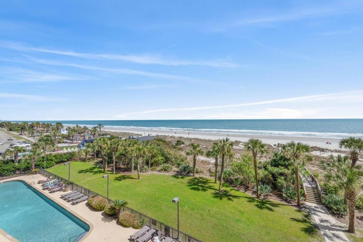 Oversized 3-bedroom Floorplan With Amazing Panoramic Views Holiday home