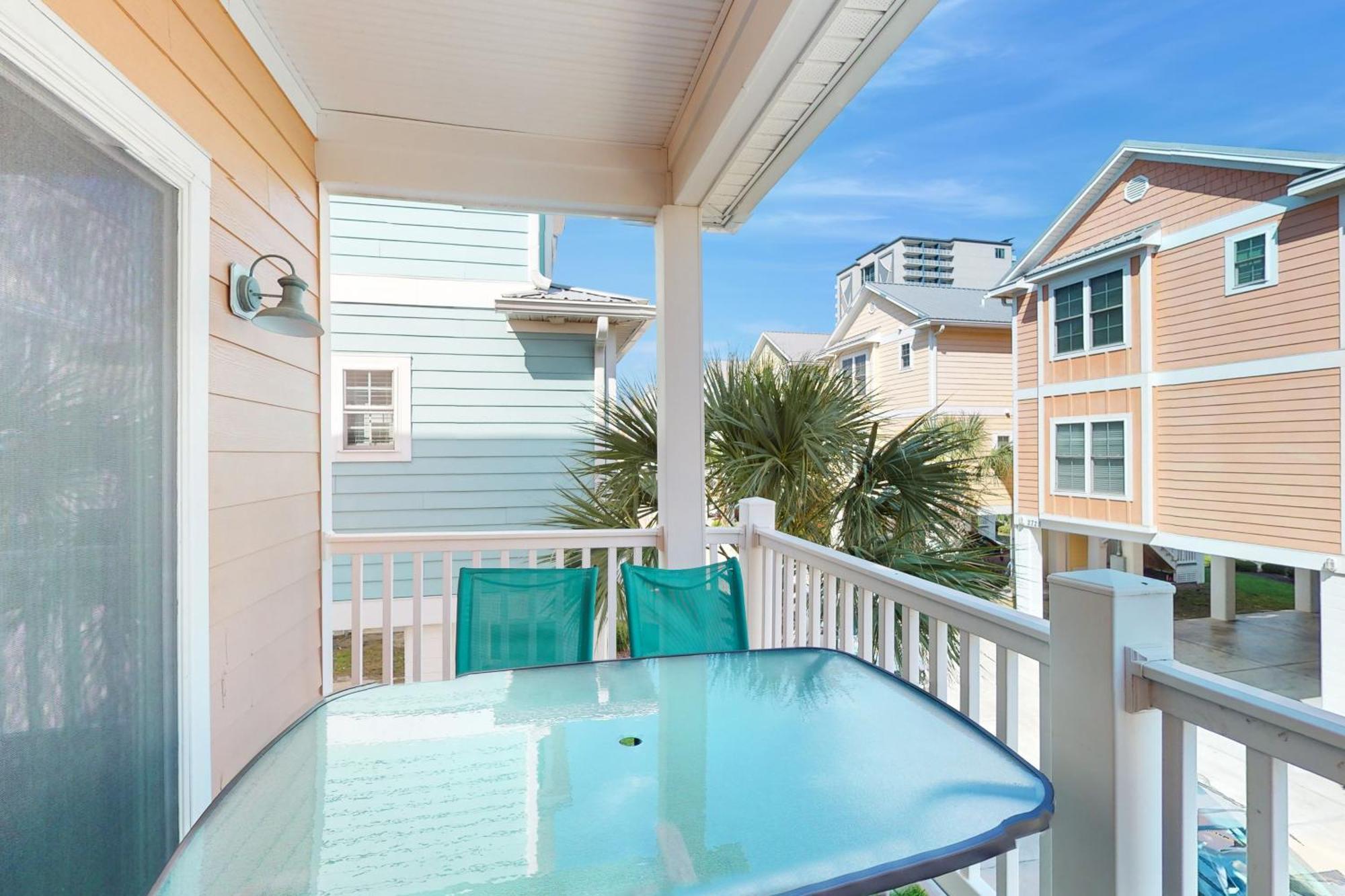 Corals And Oars Holiday home *
