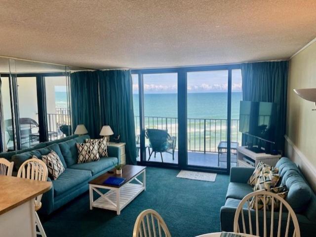 Royal Garden 505 Apartment *