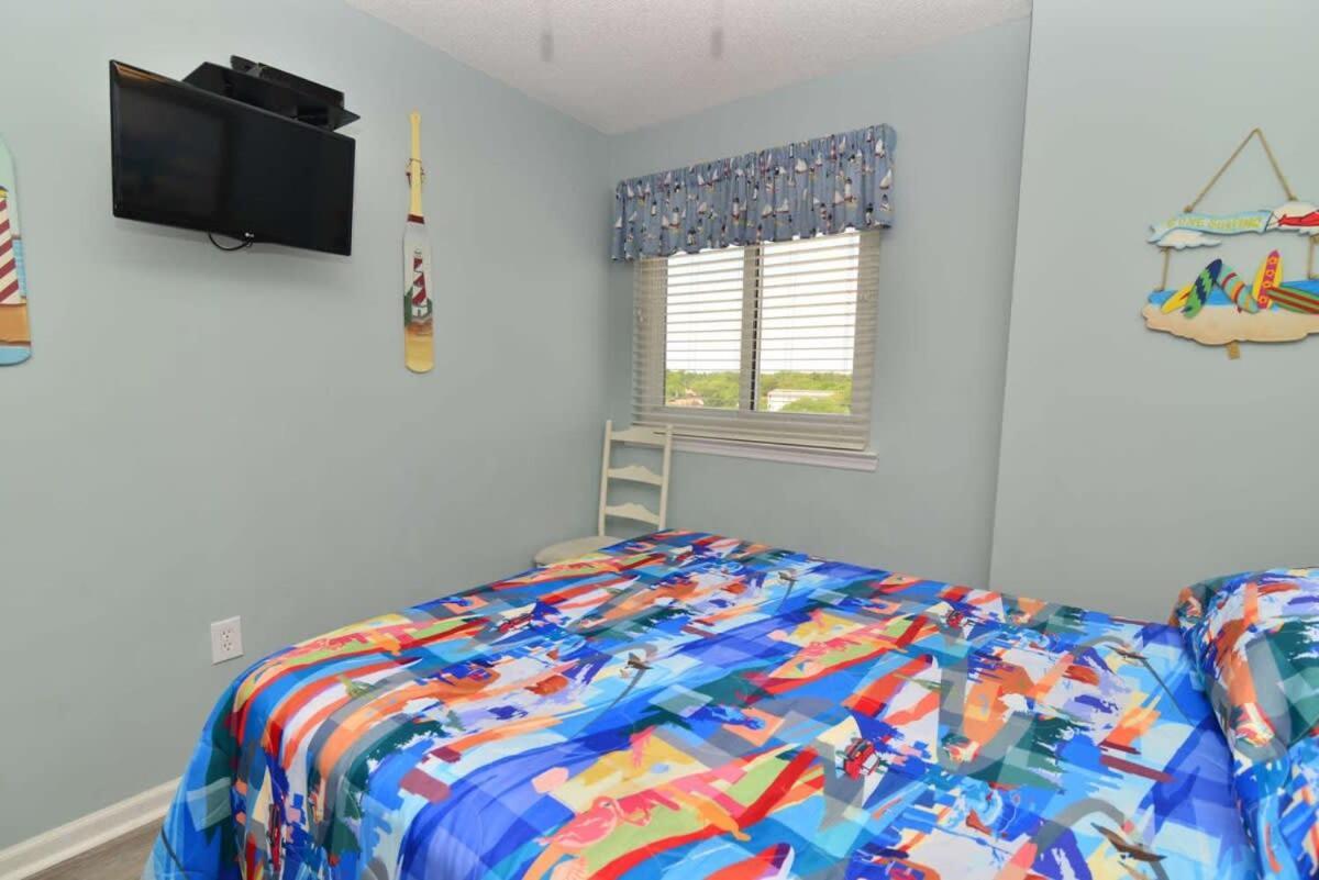 Holiday home The Pinnacle Oceanfront 2 Balconies Location