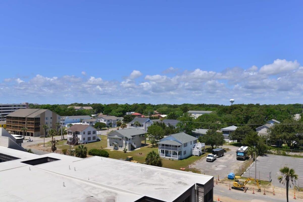 The Pinnacle Oceanfront 2 Balconies Location Holiday home