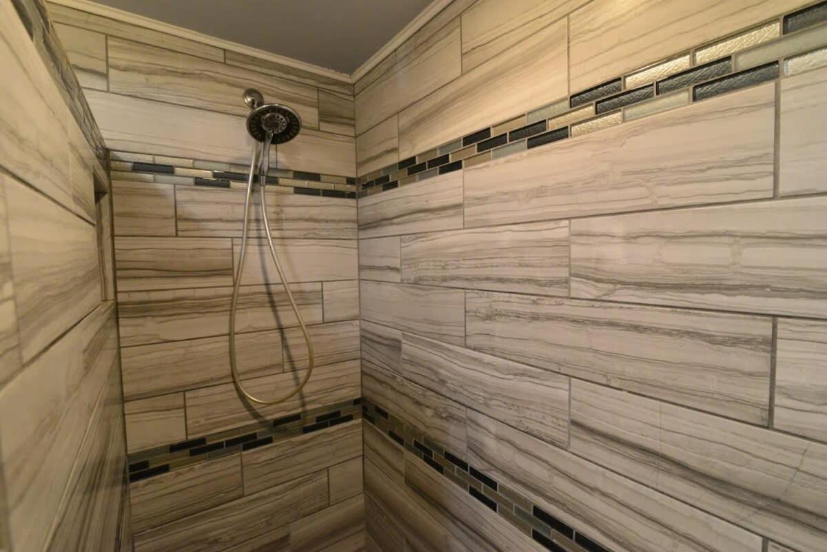 Holiday home The Pinnacle Oceanfront 2 Balconies Location *
