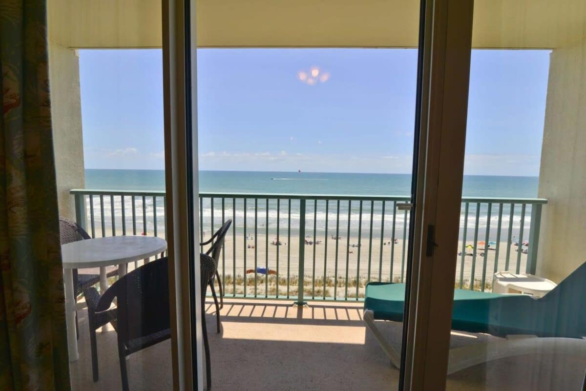 The Pinnacle Oceanfront 2 Balconies Location Holiday home