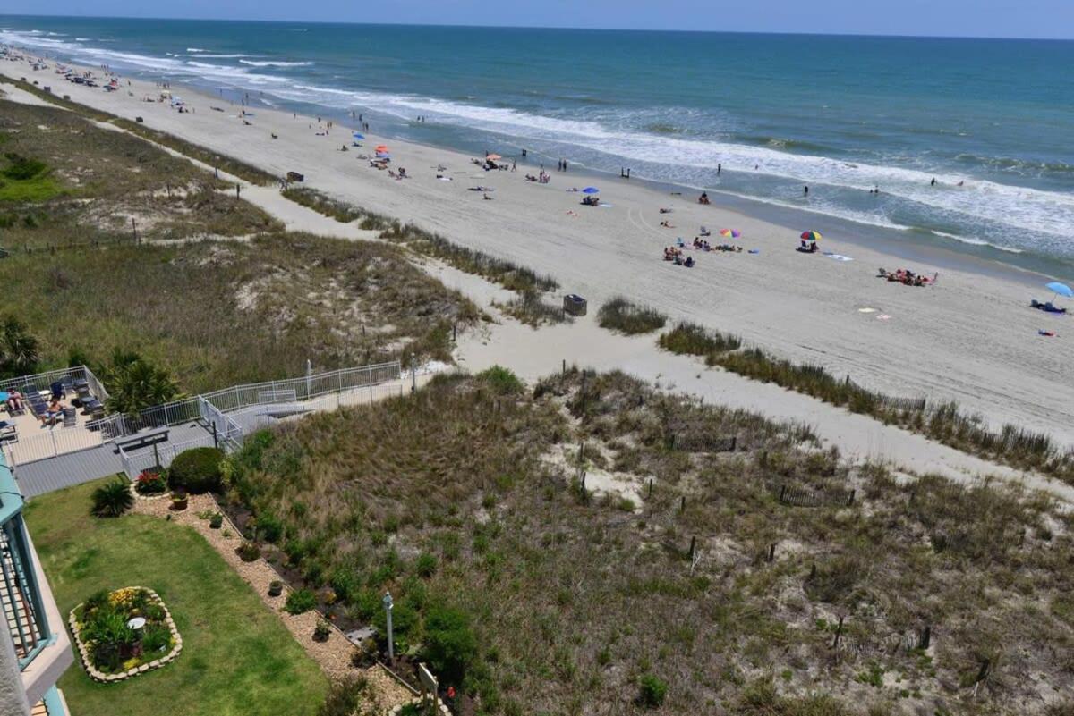 The Pinnacle Oceanfront 2 Balconies Location