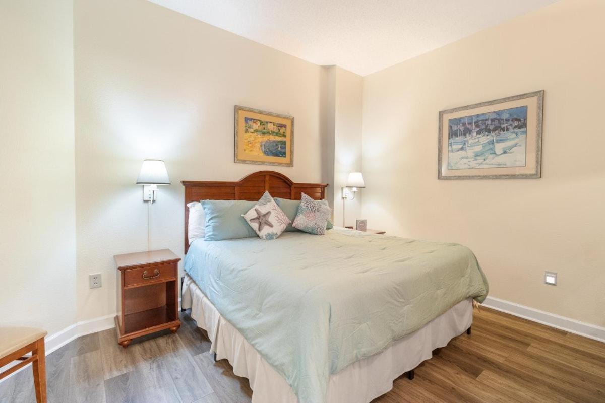 Family Friendly Ocean View Condo, Beachfront Building, Pool And Wifi Included, M Myrtle Beach