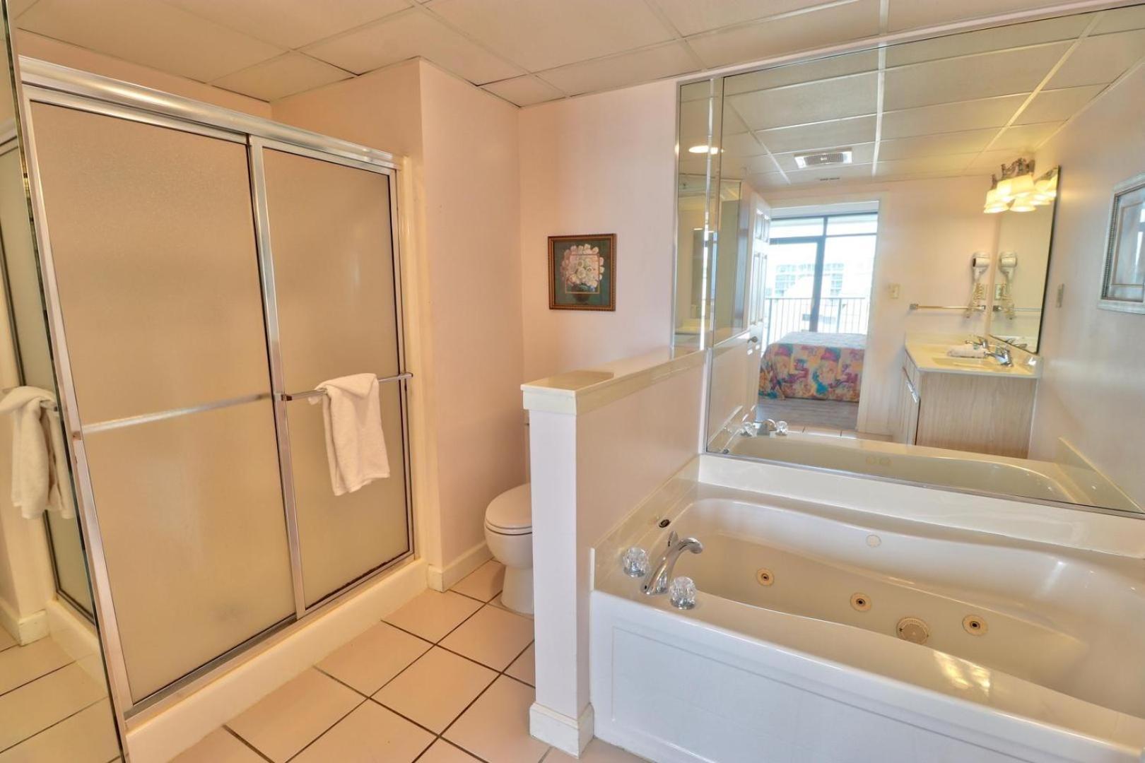 Ocean View Condo, Pool, Beach Access, Wifi Included, Monthly Winter Myrtle Beach