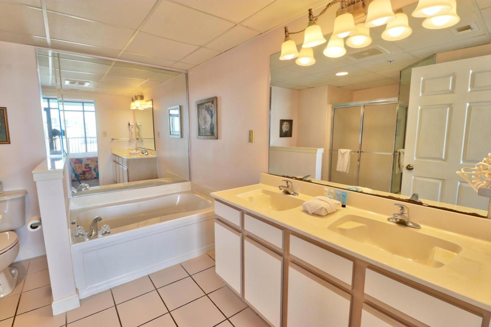 Holiday home Ocean View Condo, Pool, Beach Access, Wifi Included, Monthly Winter *