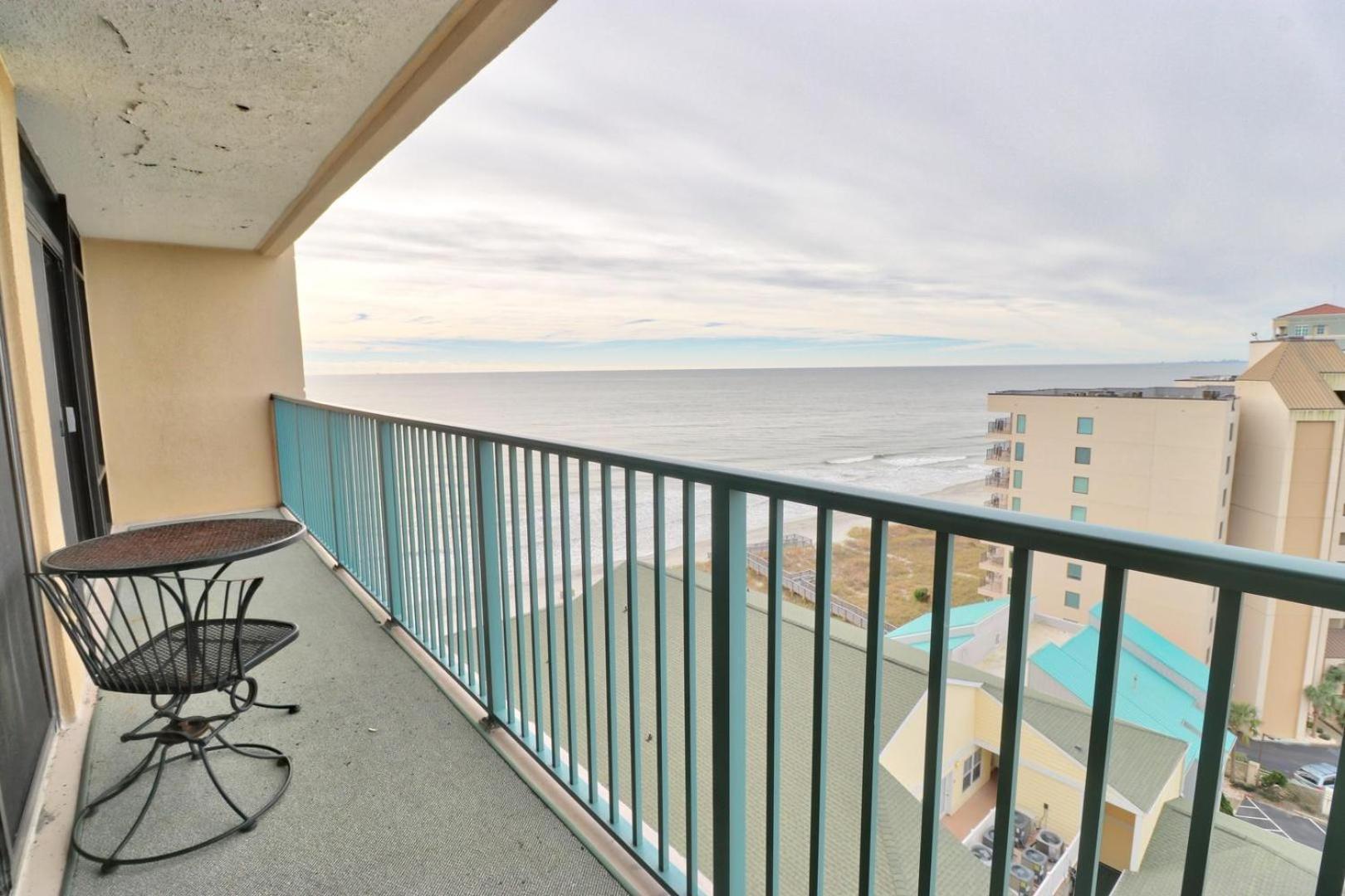 Ocean View Condo, Pool, Beach Access, Wifi Included, Monthly Winter *