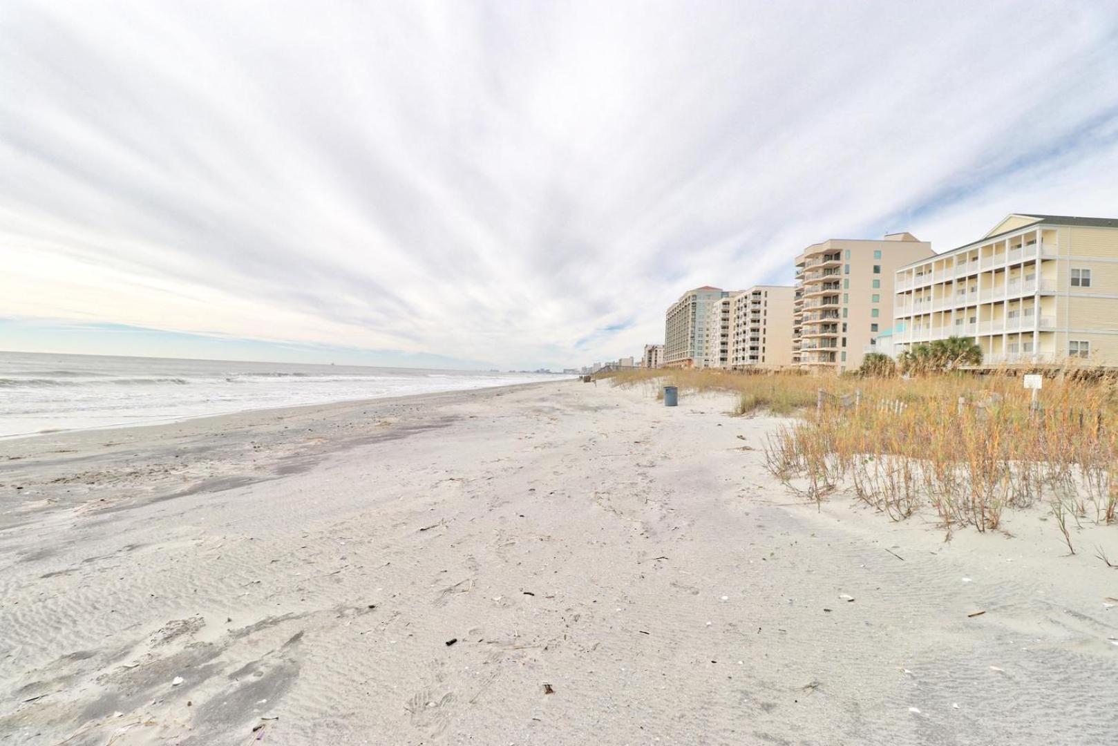 Holiday home Ocean View Condo, Pool, Beach Access, Wifi Included, Monthly Winter *