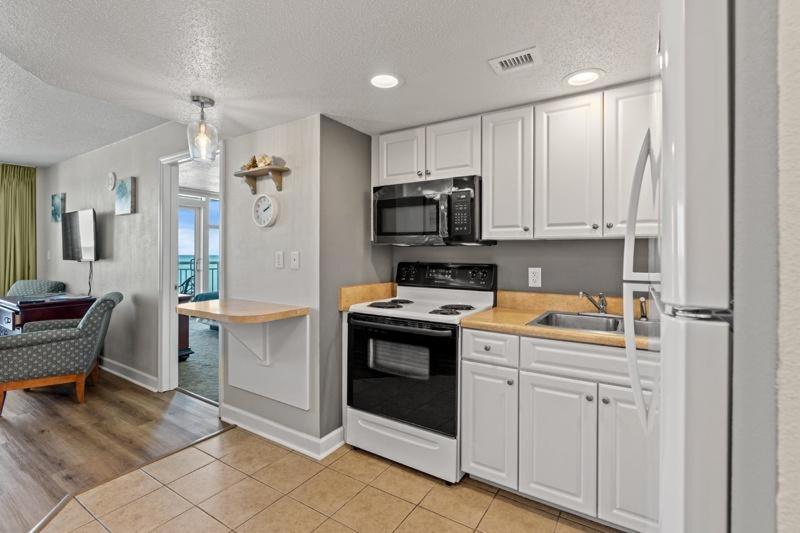 New Holiday Sands 511 Pools, Wifi, 2br Oceanfront Holiday home Myrtle Beach