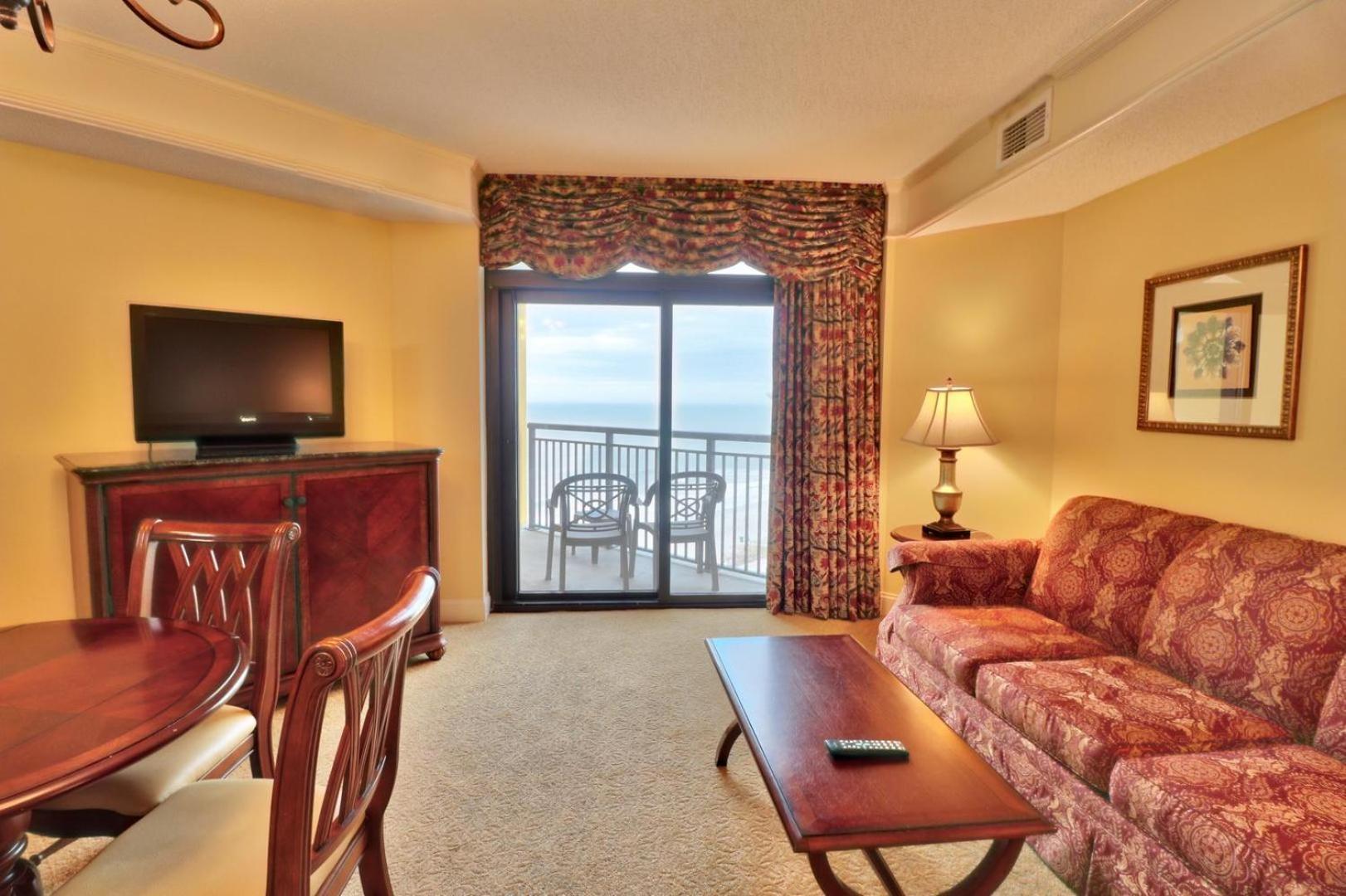 Beautiful Warm Ocean View Beach With Pool Holiday home
