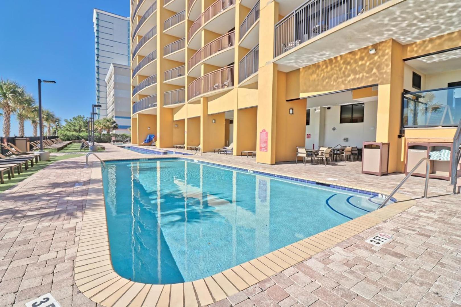 Beautiful Warm Ocean View Beach With Pool Holiday home *