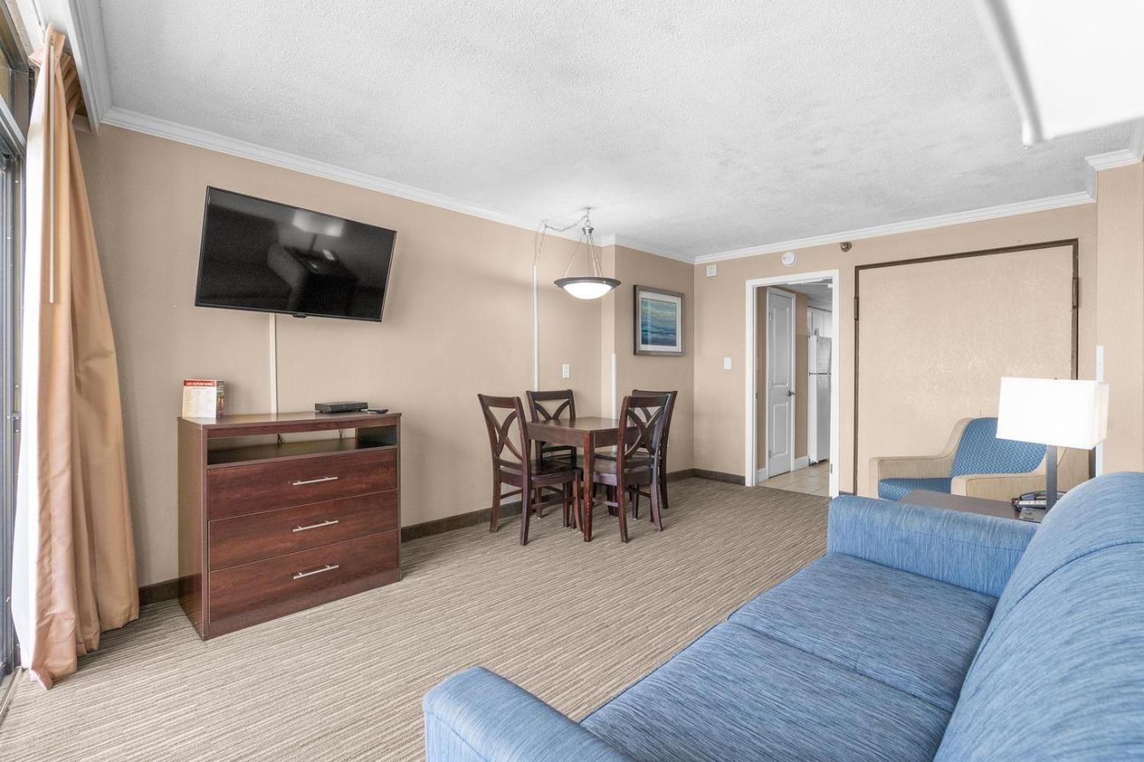 Oceanfront Getaway, Beach Access, Pools Holiday home *