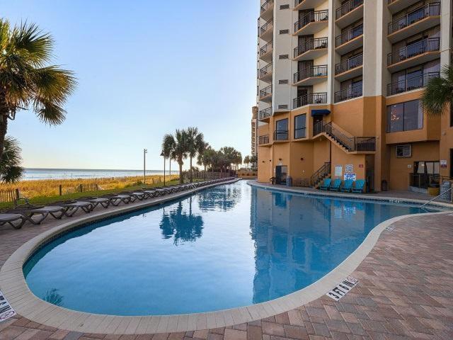 Enticing Ocean View Located On The Blvd, Wifi Included, Monthly Winter Ren Holiday home Myrtle Beach