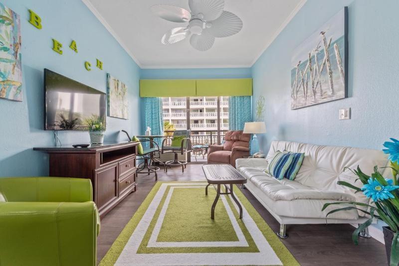 Beautiful, Beachy Decor, Ocean View, Breathtaking Holiday home