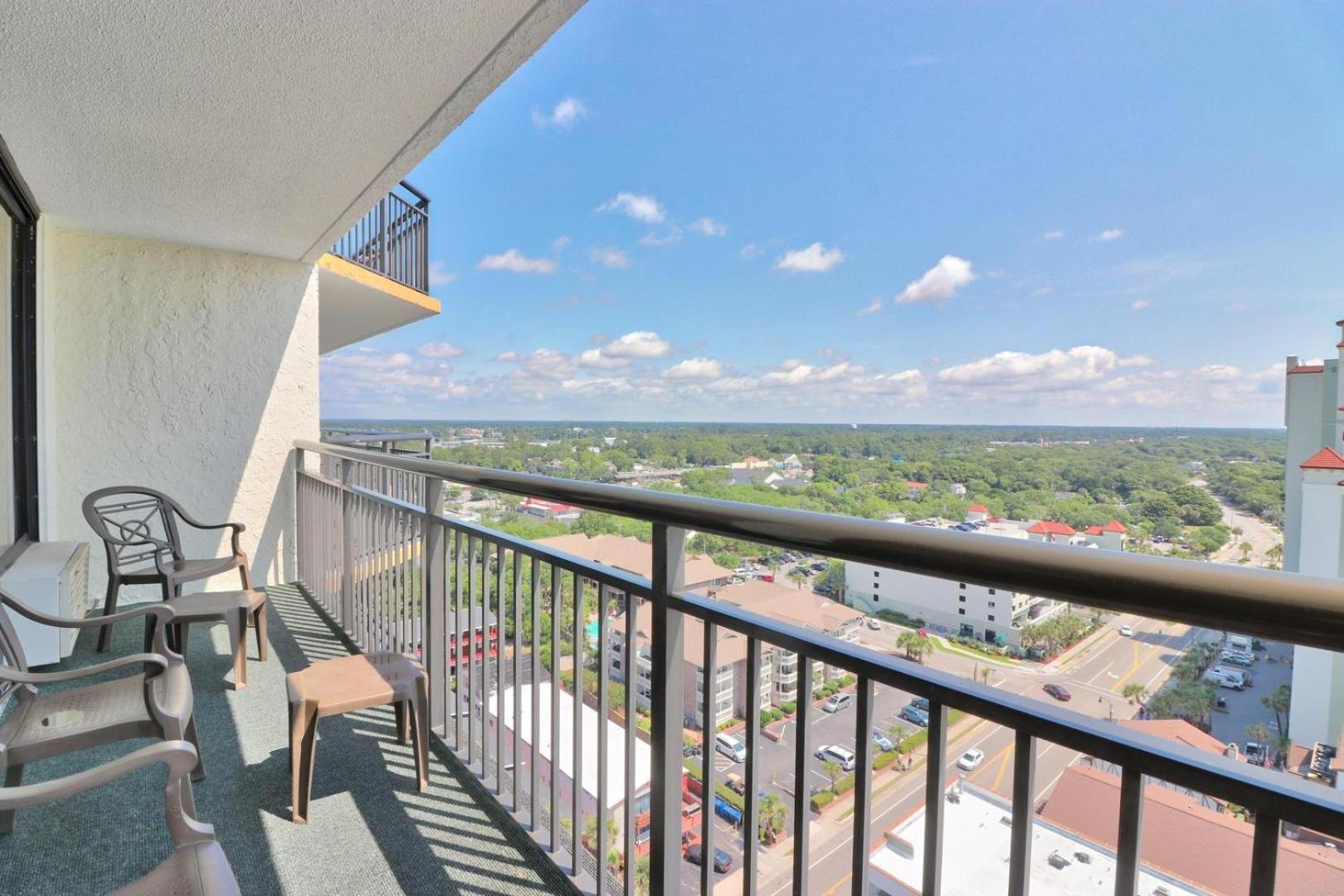 Enticing Ocean View Located On The Blvd, Wifi Included, Monthly Winter Ren