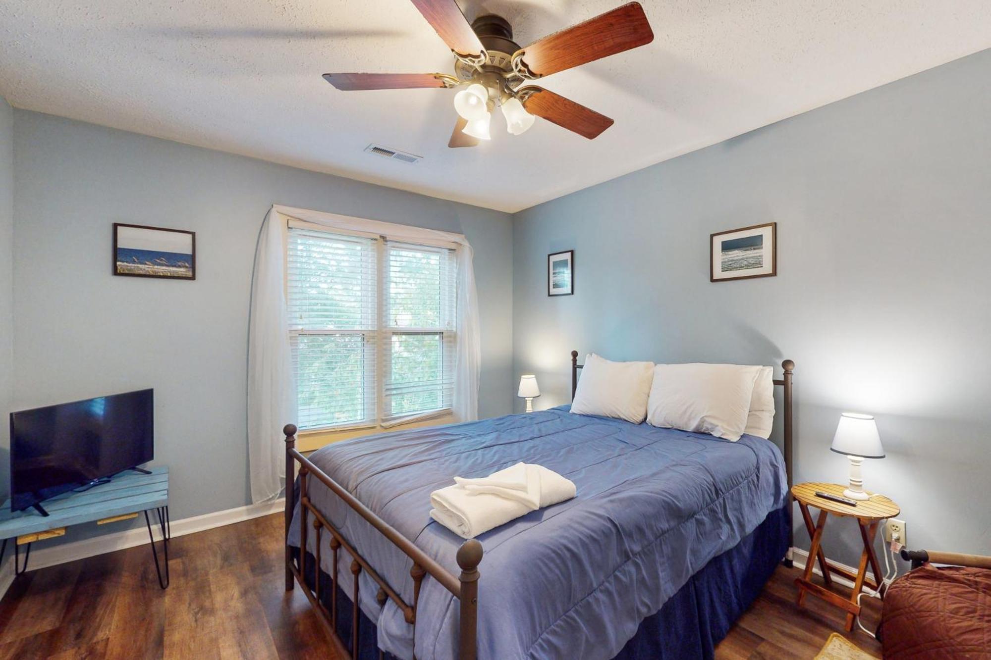 Cozy Retreat * Myrtle Beach