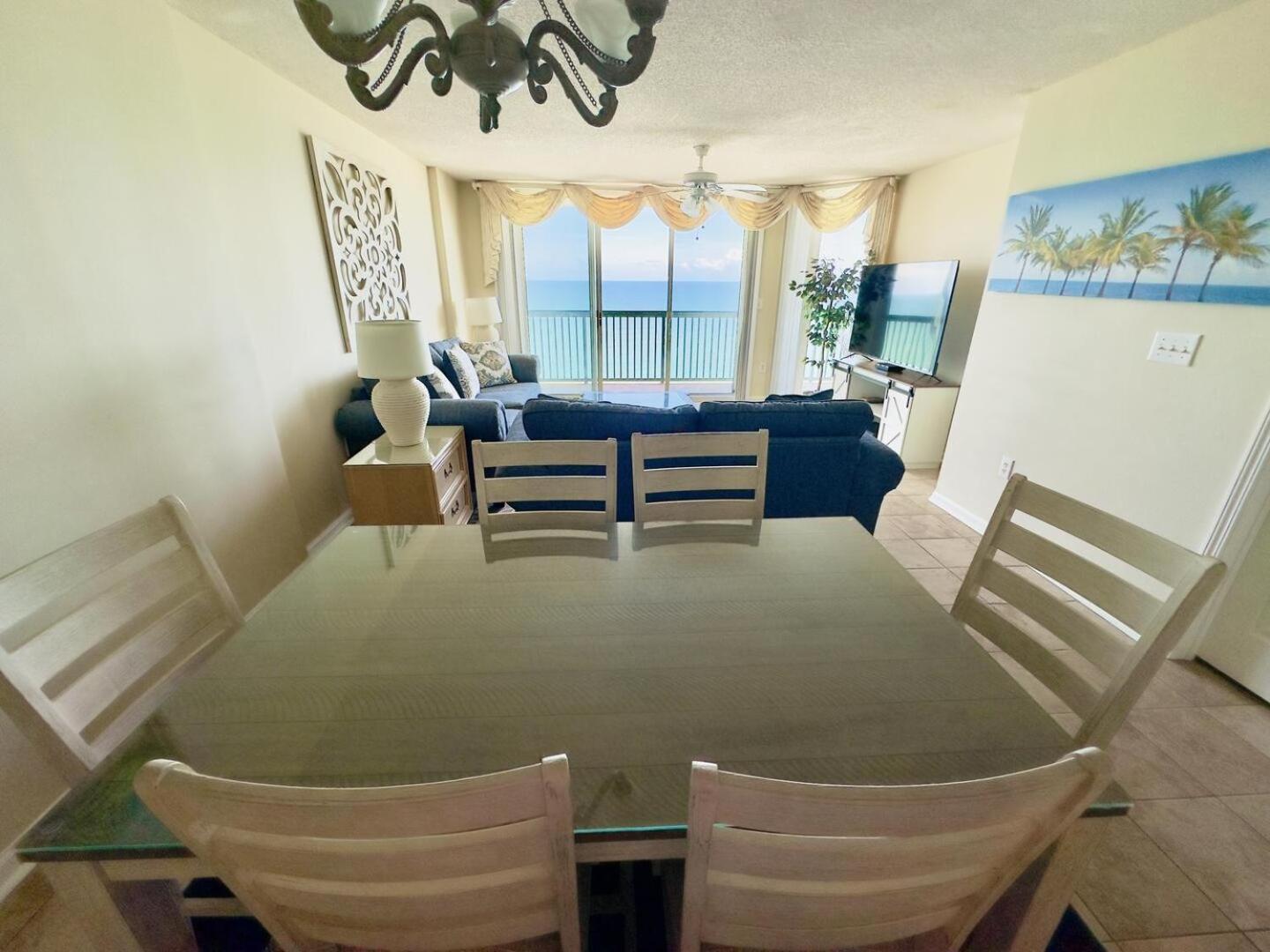 Apartment Ashworth 1604