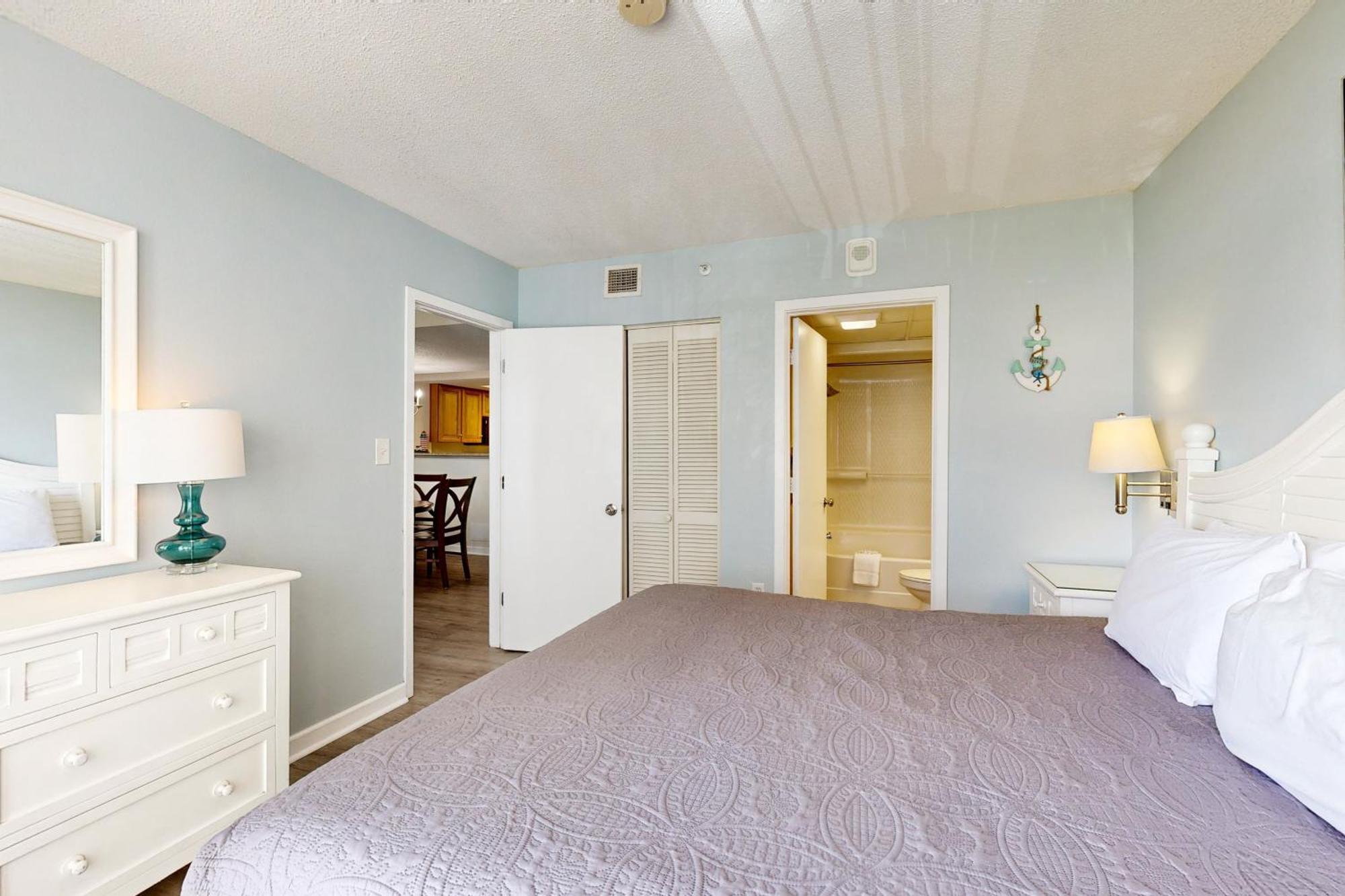 Colony & Golden Mile Holiday home