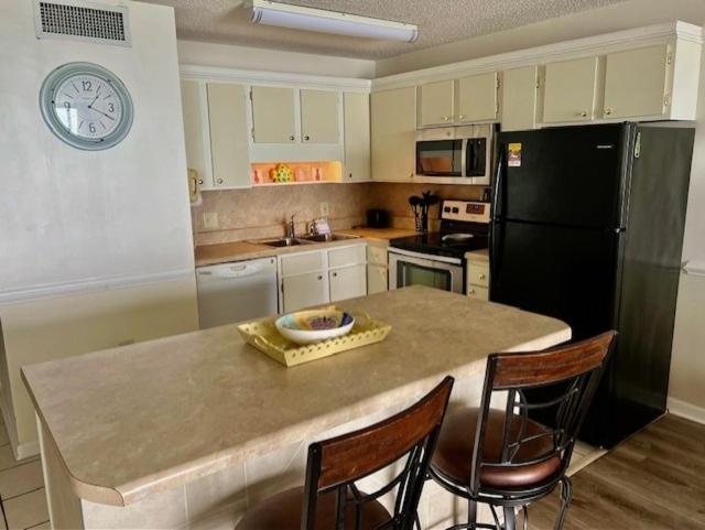 Royal Garden 403 Apartment *