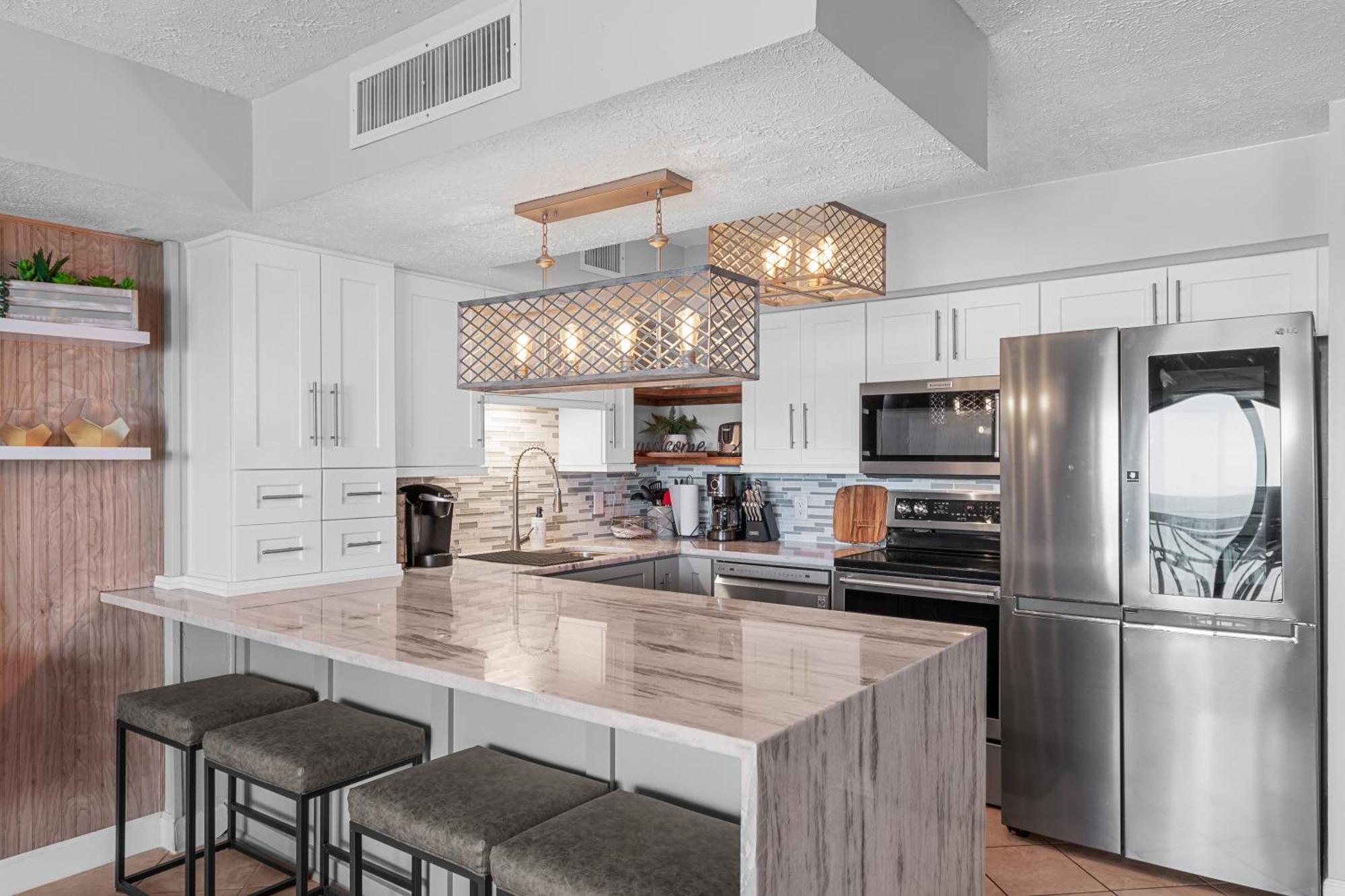 Elegant Oceanfront Escape Apartment Myrtle Beach