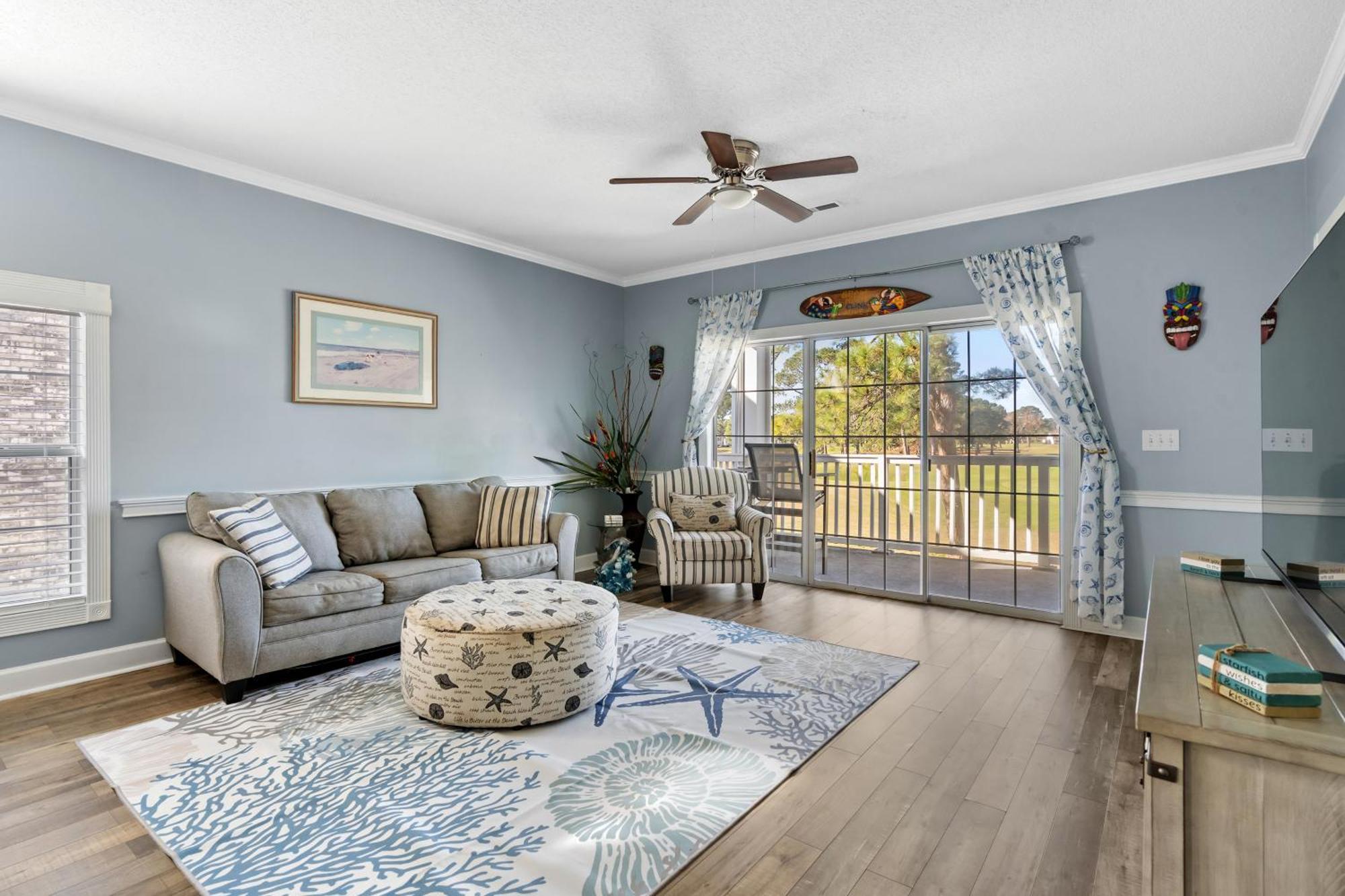 Apartment Impeccable Golf View- 4 Bds- Pools - Near Broadway