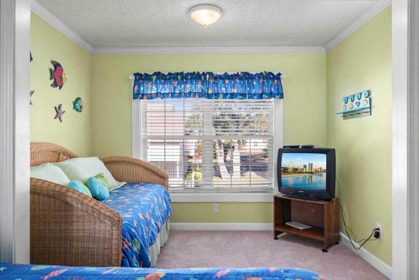 Spacious Wh Cottage- 6 Bds- Pool- Block 2 By Mybeach Vacation Myrtle Beach