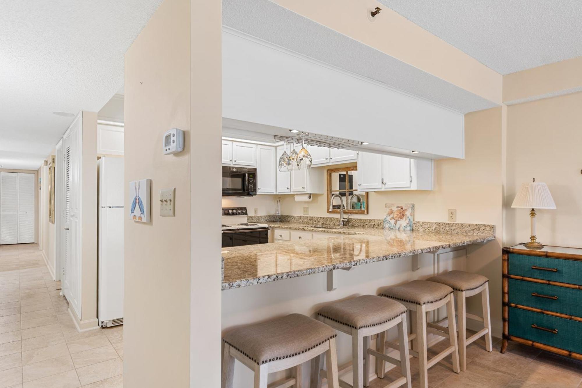 Apartment Luxurious Beachfront At Sea Marsh Ii *