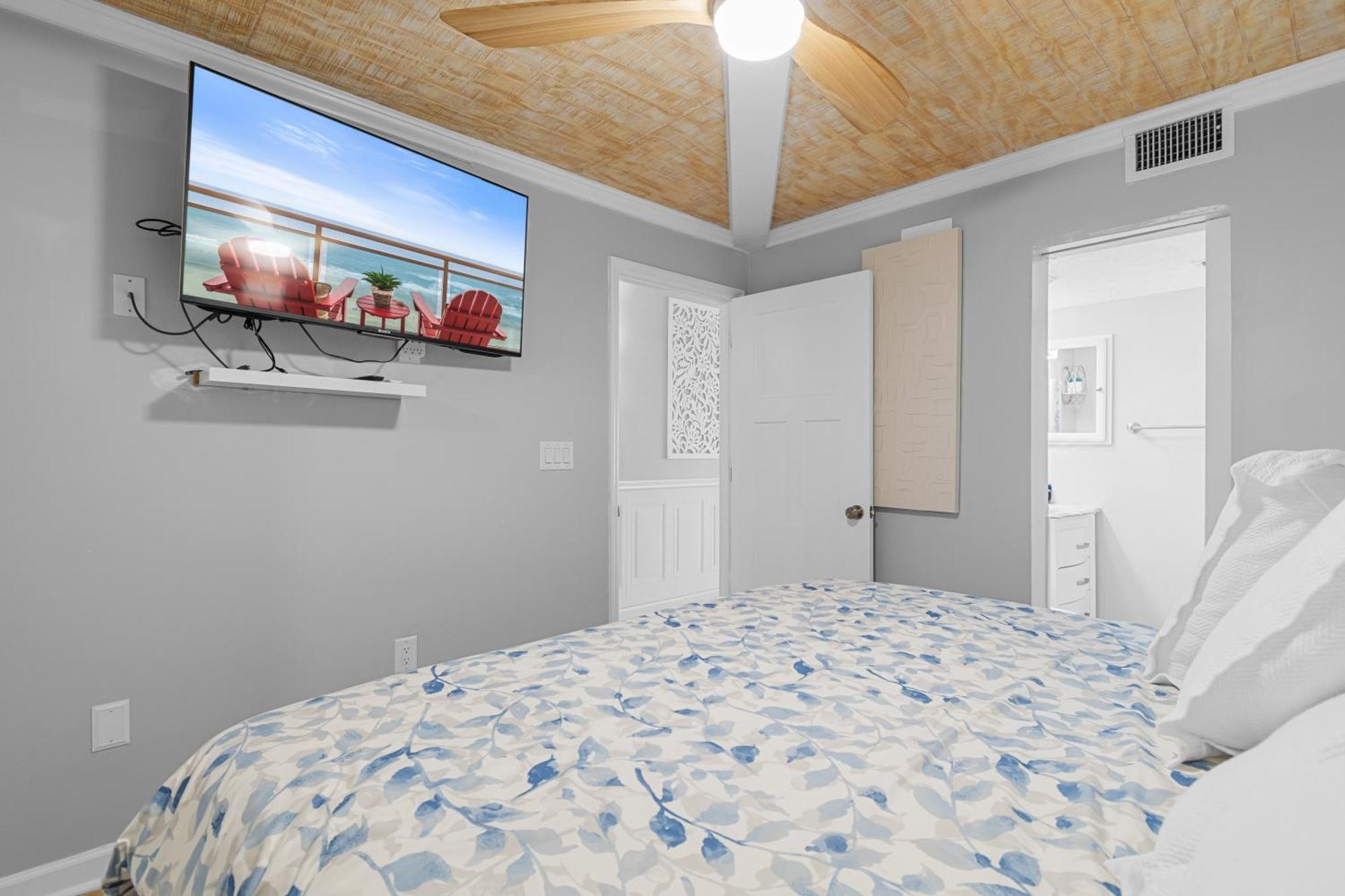 Apartment Elegant Oceanfront Escape *