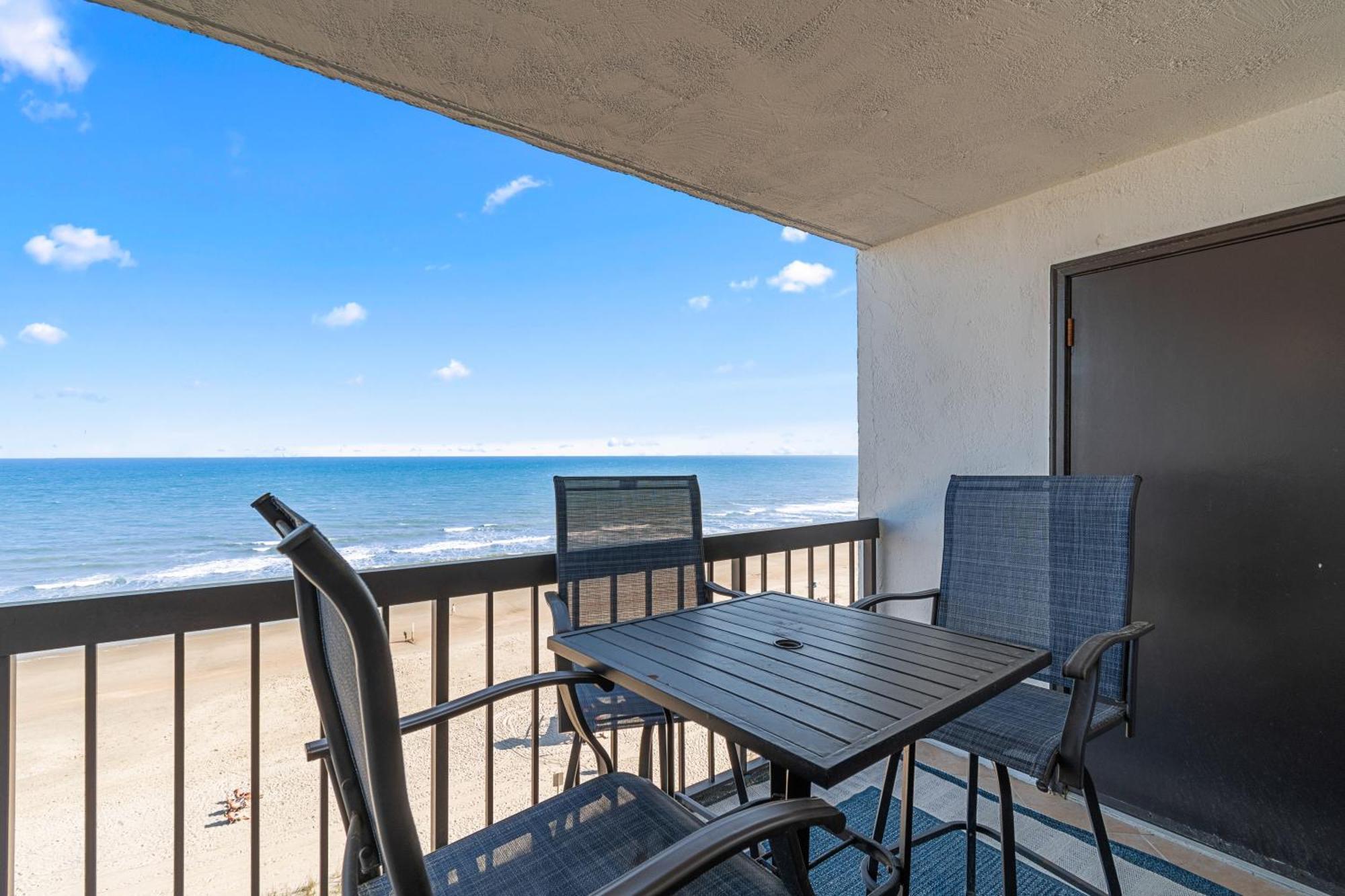 Elegant Oceanfront Escape