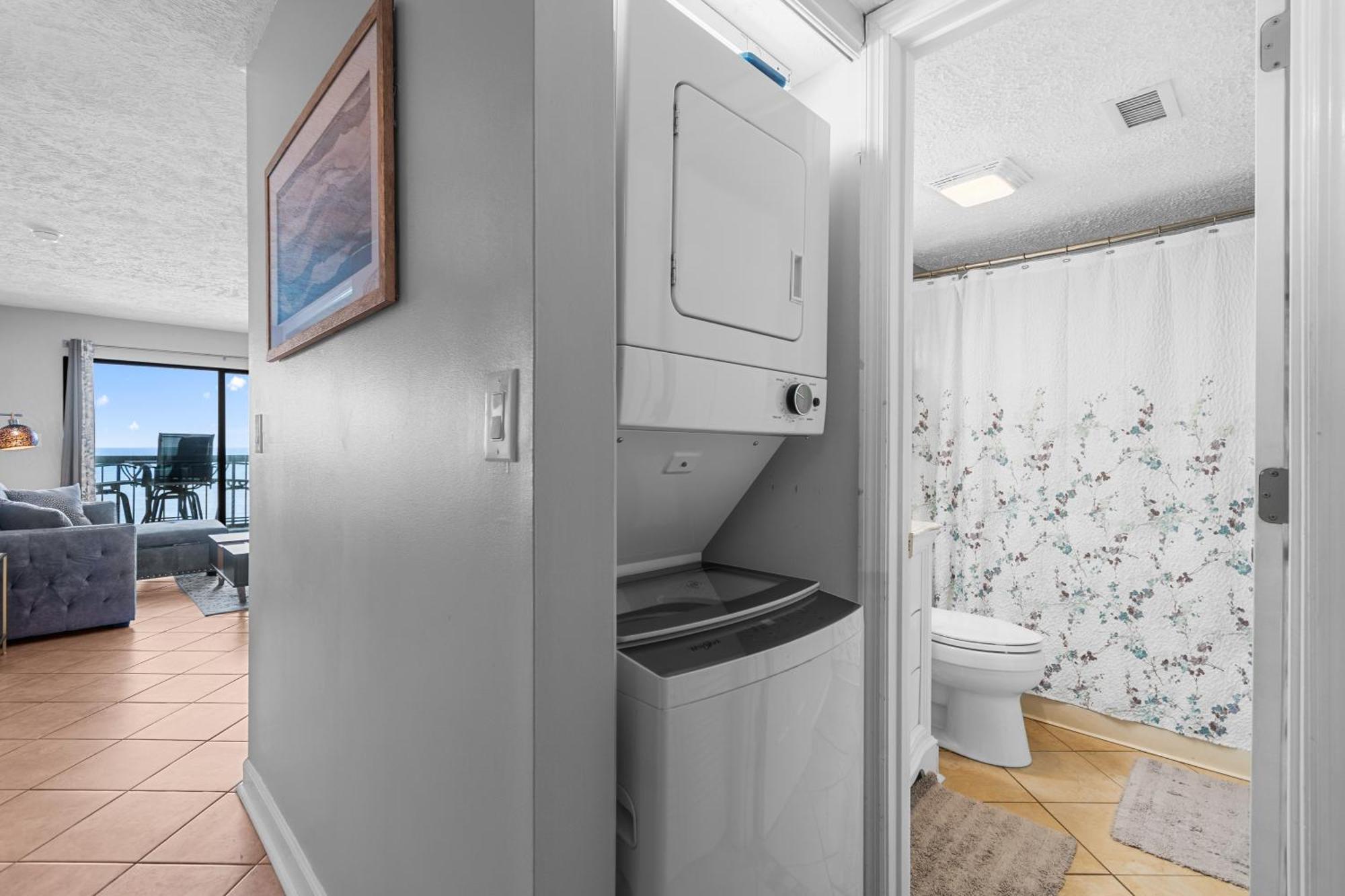 Apartment Elegant Oceanfront Escape