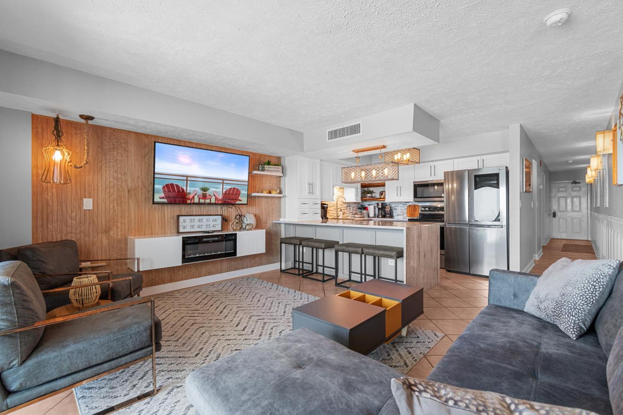 Apartment Elegant Oceanfront Escape *