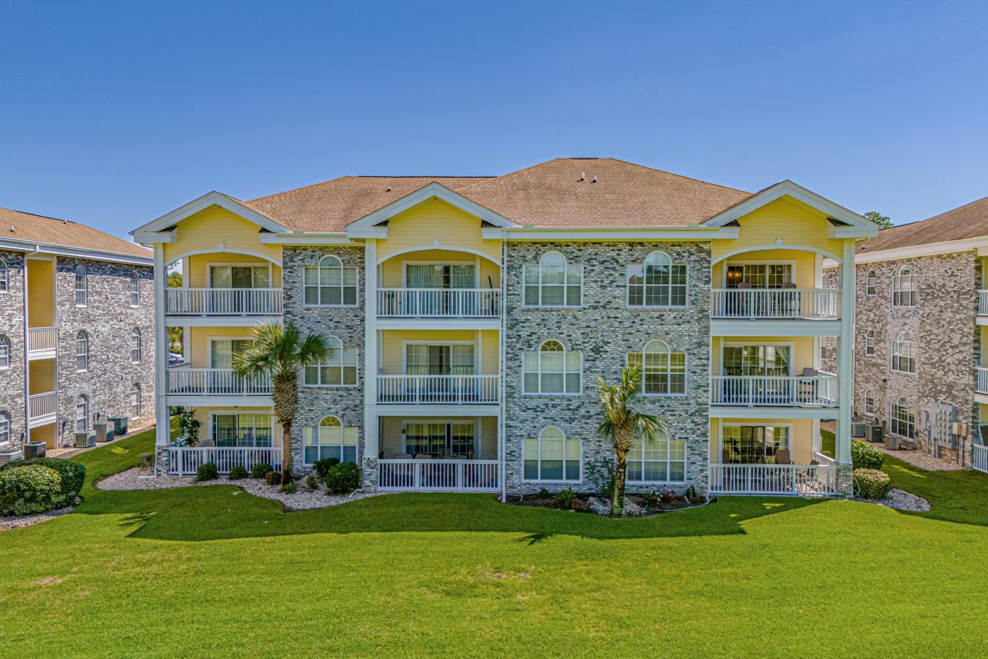 Impeccable Golf View- 4 Bds- Pools - Near Broadway Apartment Myrtle Beach