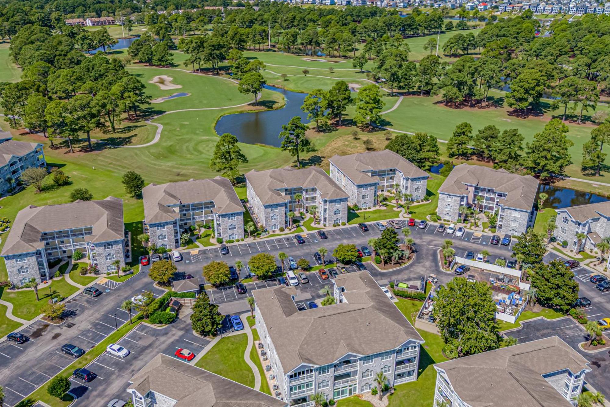 Apartment Impeccable Golf View- 4 Bds- Pools - Near Broadway Myrtle Beach