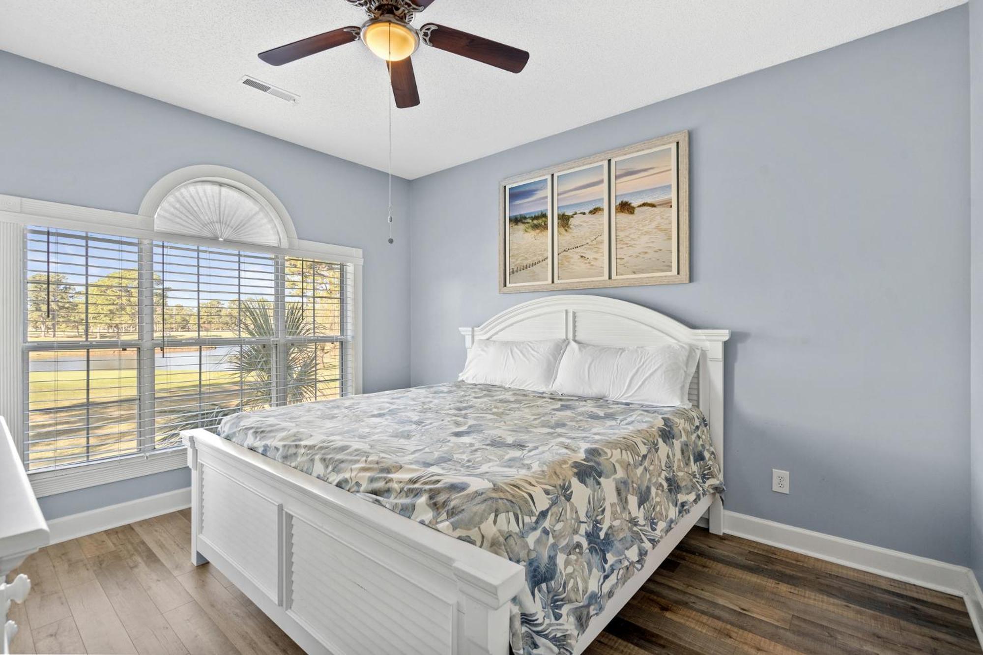 Impeccable Golf View- 4 Bds- Pools - Near Broadway *