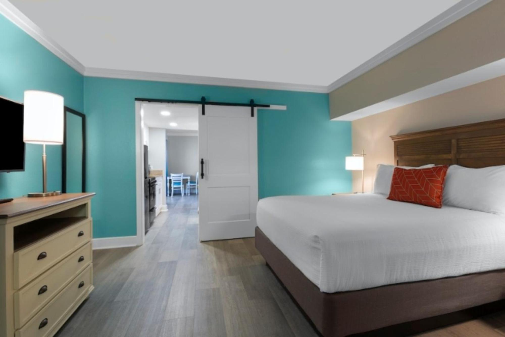 Grande Cayman Resort