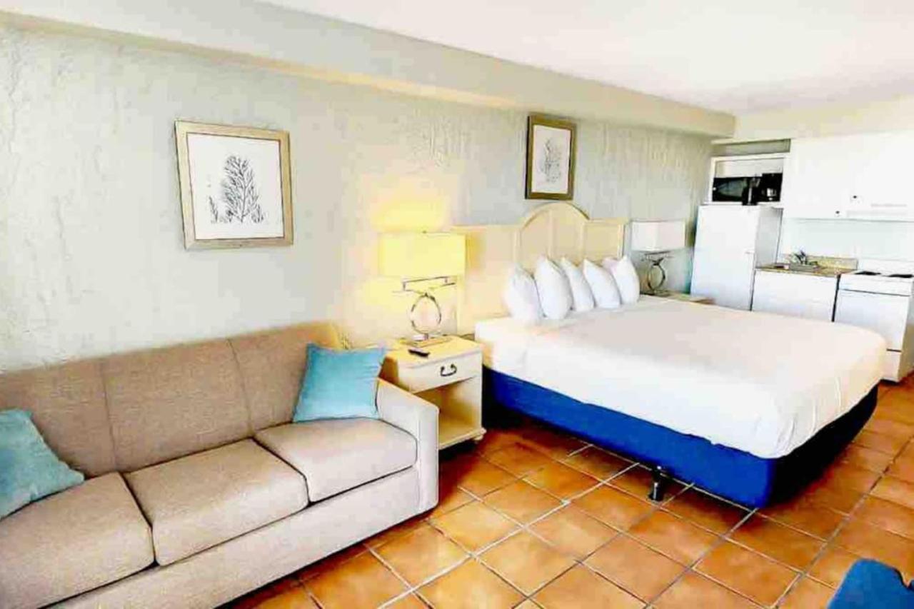 Apartment Oceanfront. Ground Floor. Easily Accessible.