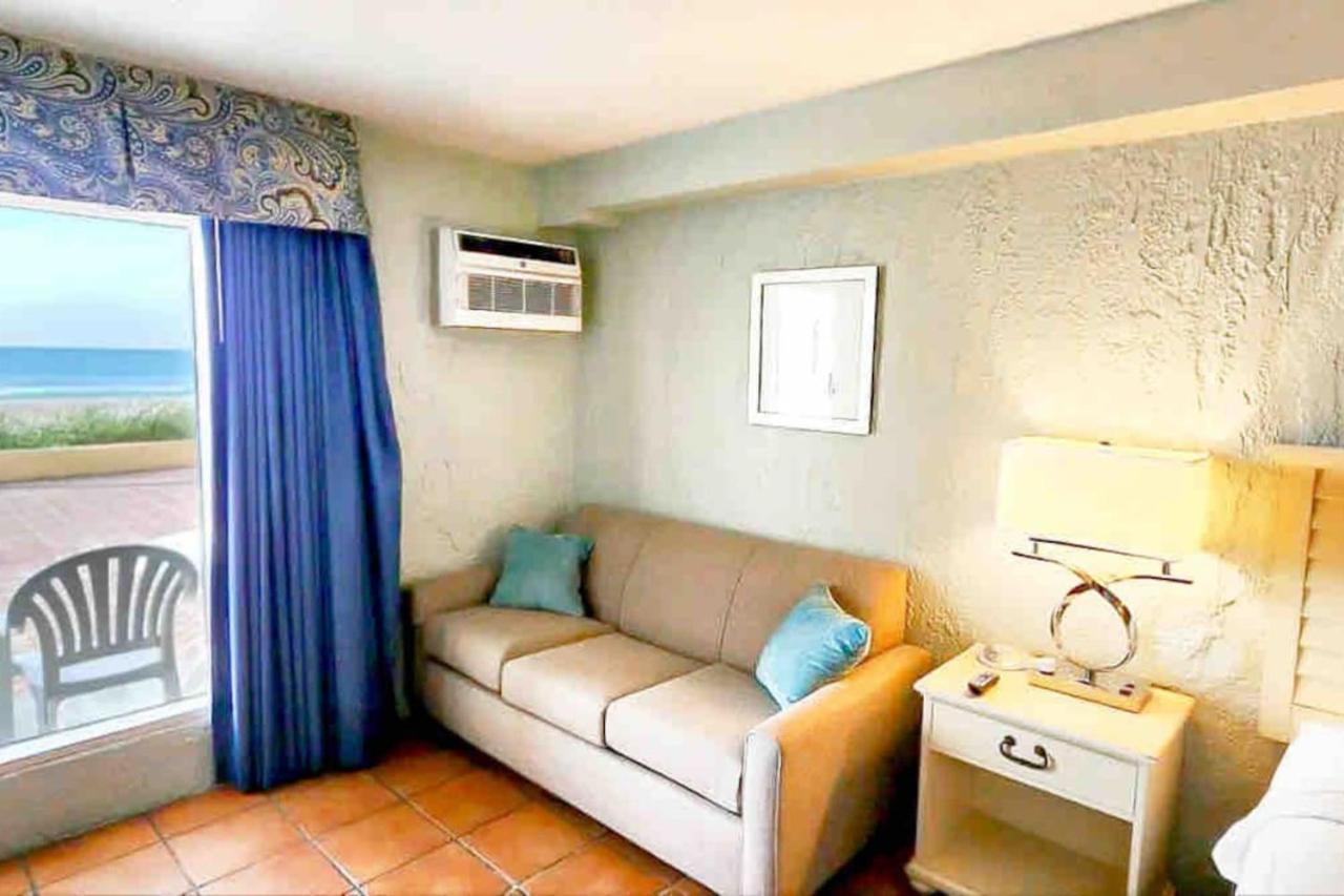 Oceanfront. Ground Floor. Easily Accessible. Apartment Myrtle Beach