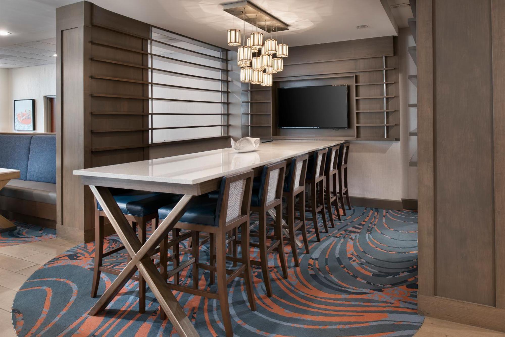 Hampton Northwood Hotel 3*