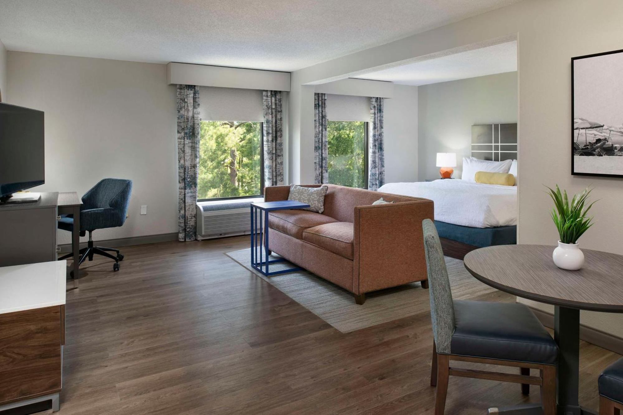 Hampton Northwood Hotel 3*