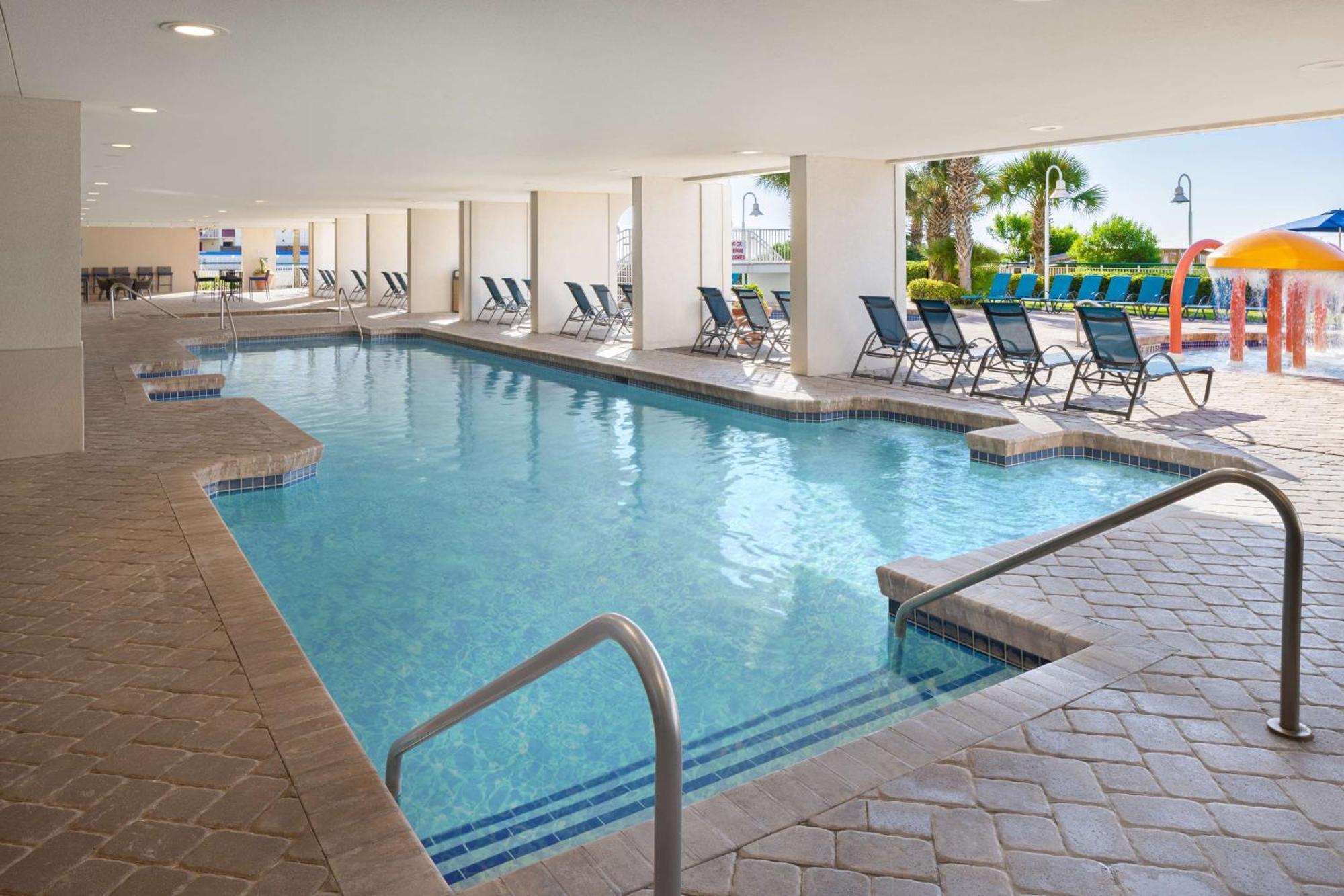 Hampton & Oceanfront Hotel 3*