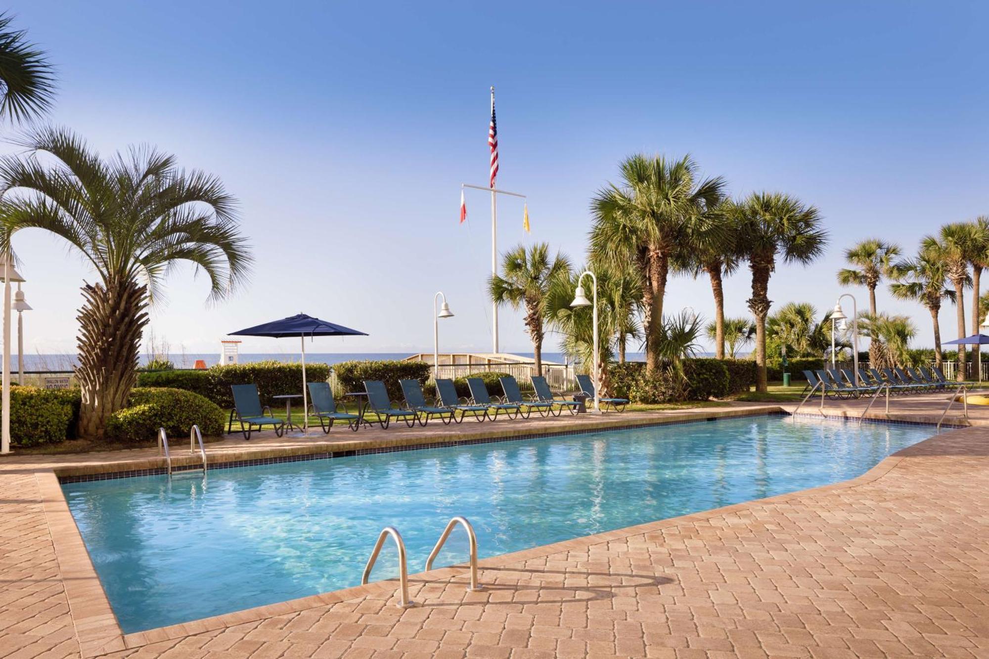 Hampton & Oceanfront 3*