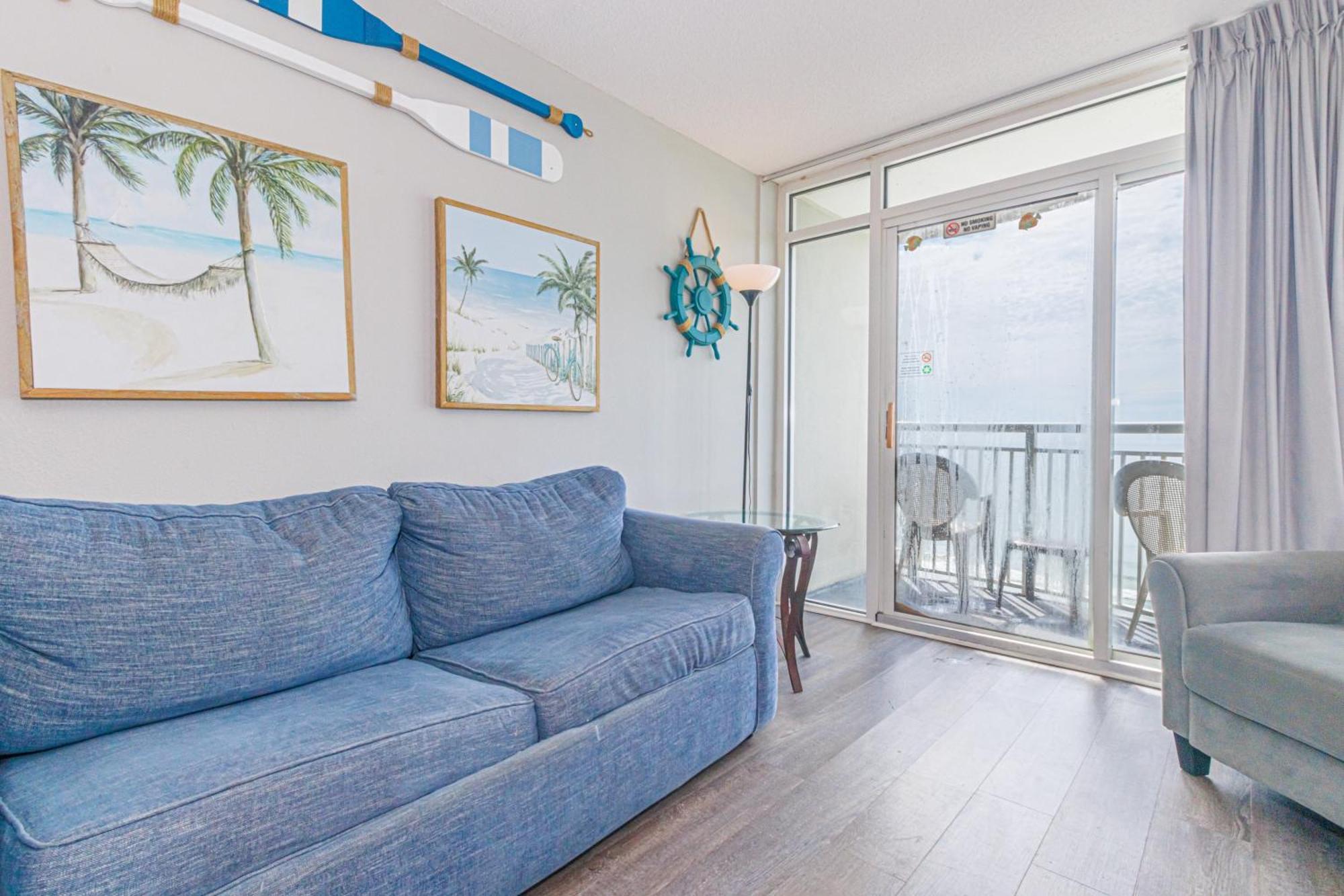 Holiday home Beautifully Decorated Direct Oceanfront 1 Bedroom 1 Ba Atlantica 1003