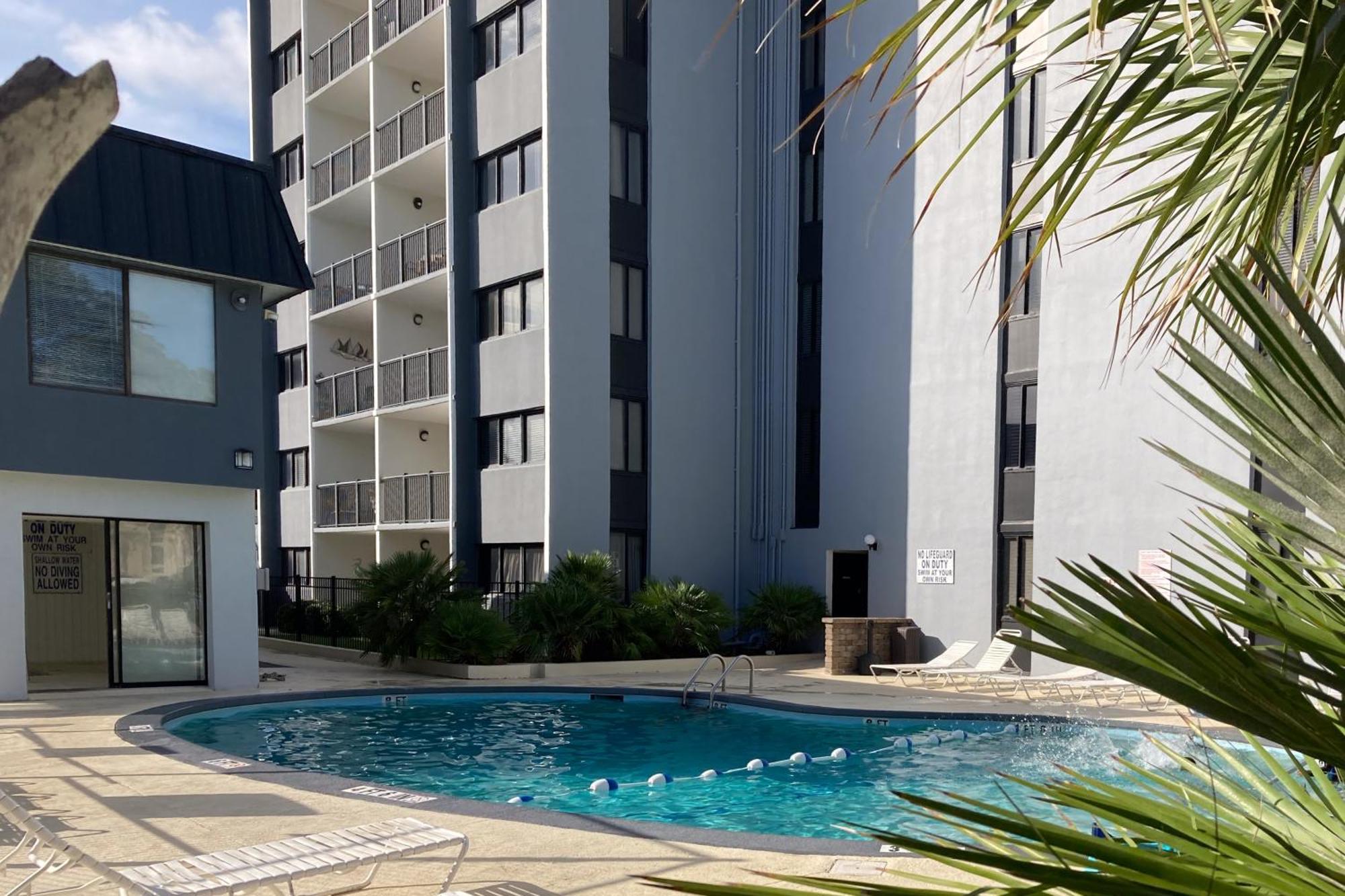 Landmark 936 Apartment *